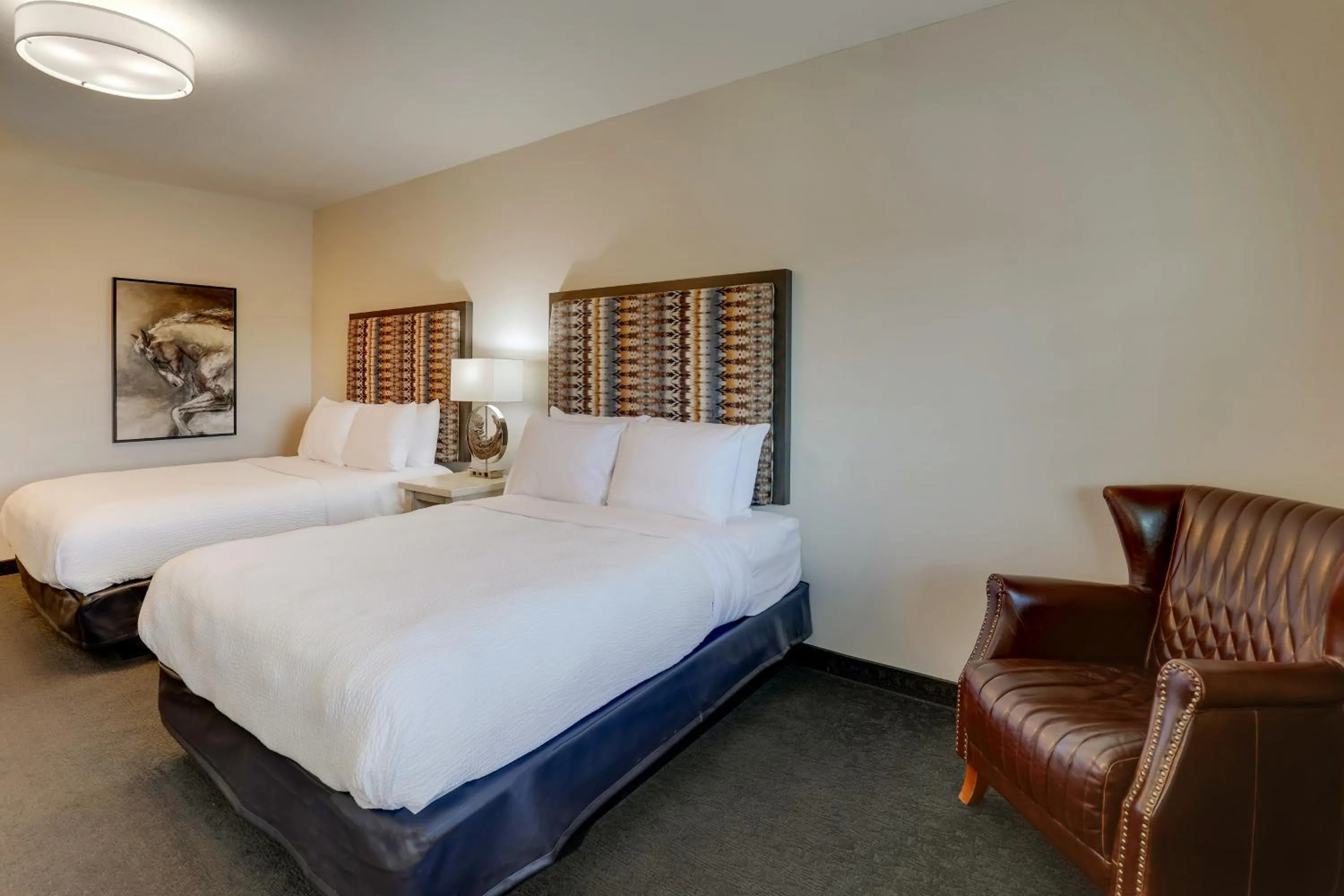 Bed in Stoney Creek Hotel Tulsa - Broken Arrow