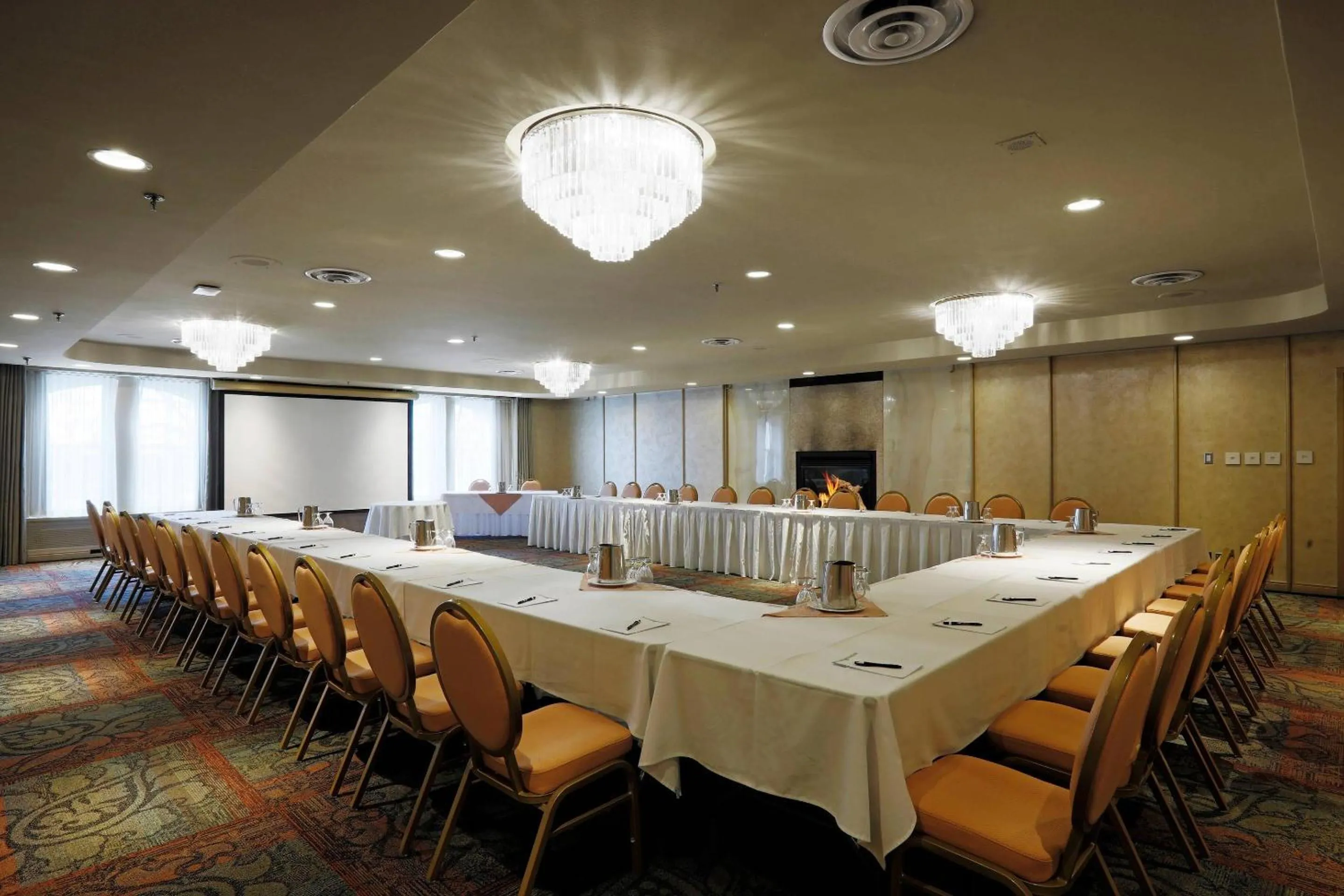 Meeting/conference room in The Fort Garry Hotel, Spa and Conference Centre, an Ascend Collection Hotel