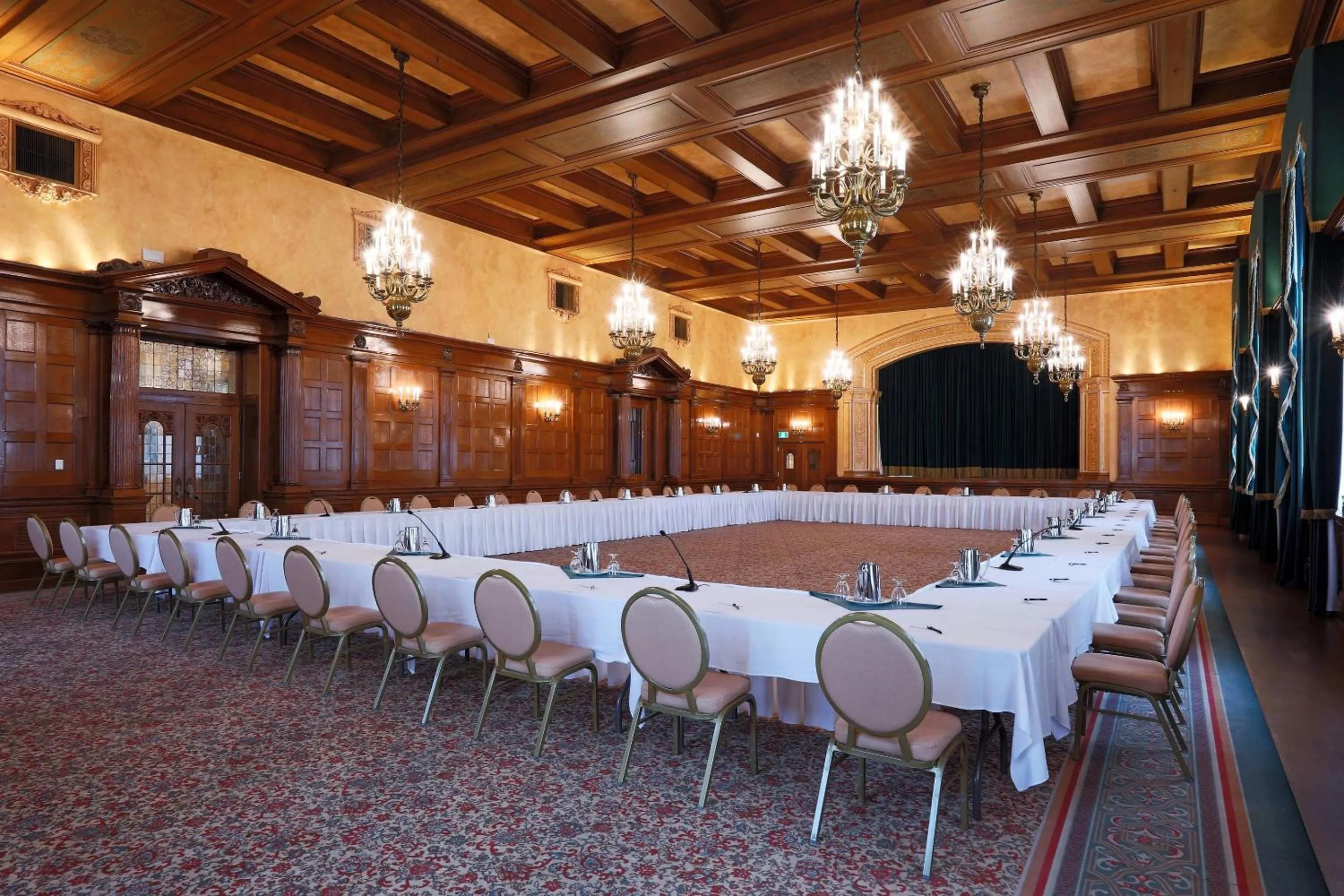 The Fort Garry Hotel, Spa and Conference Centre, an Ascend Collection Hotel