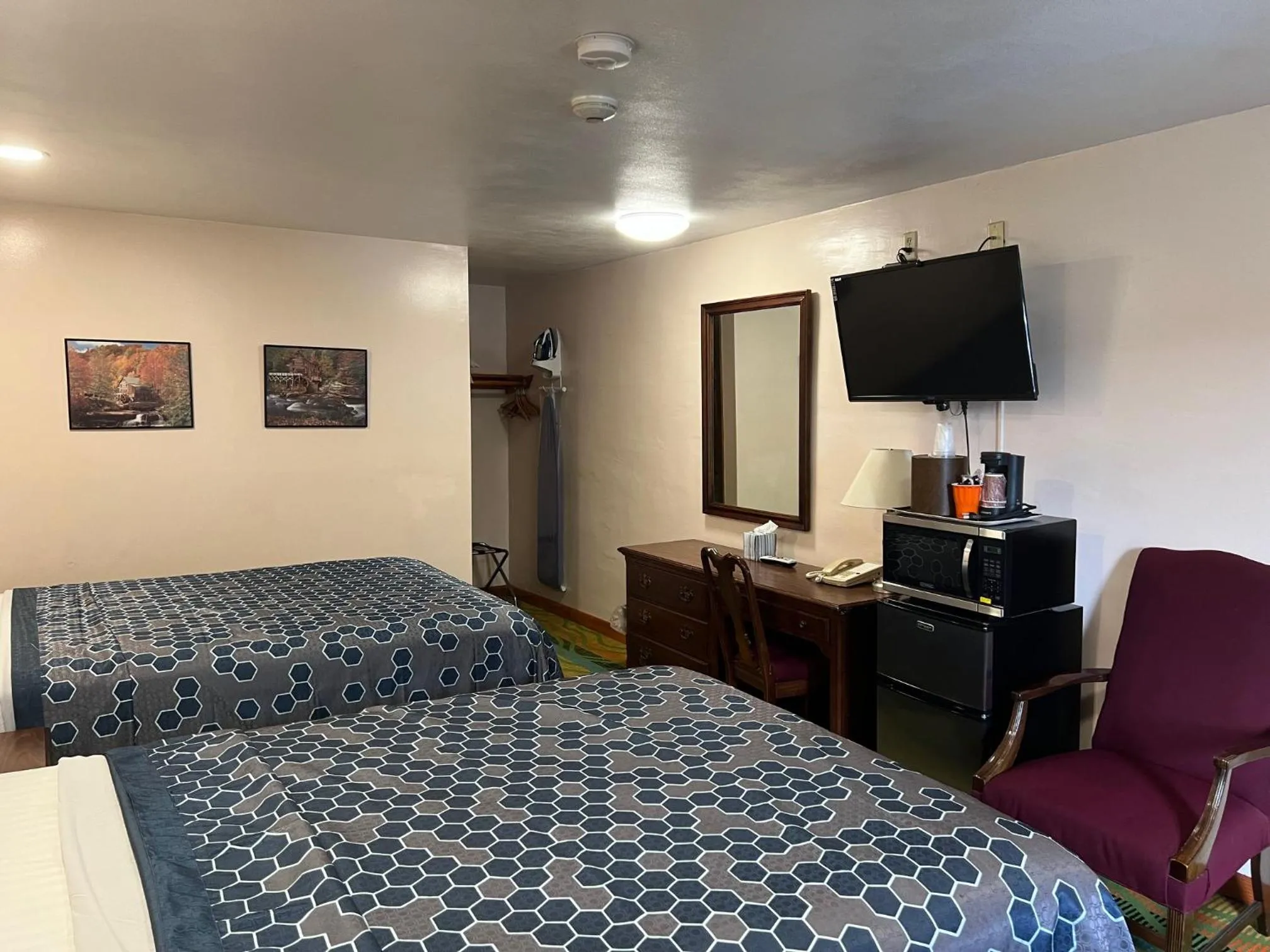 Bed in Atlantic Motel