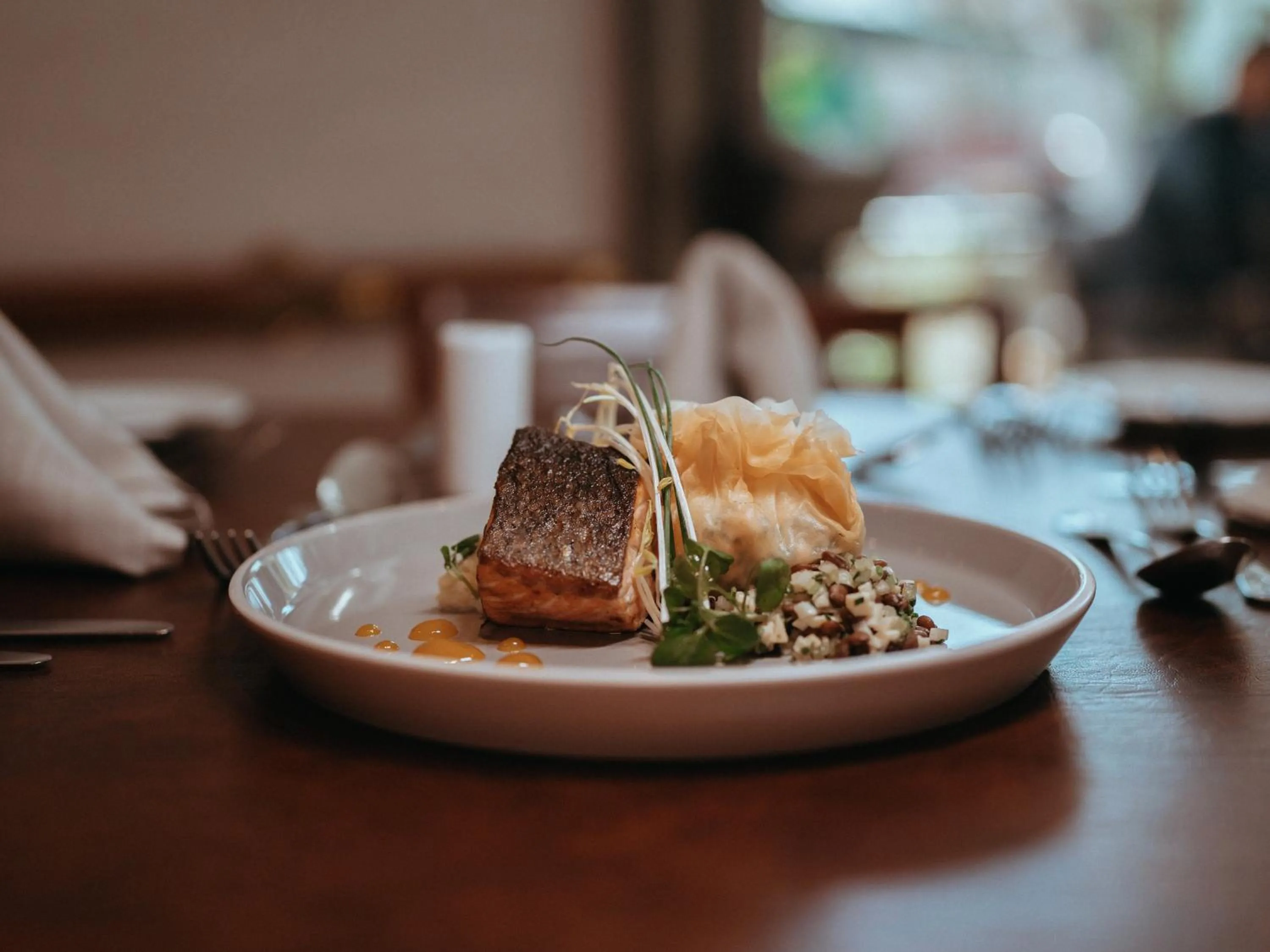 Restaurant/places to eat in Plaza El Bosque Ebro