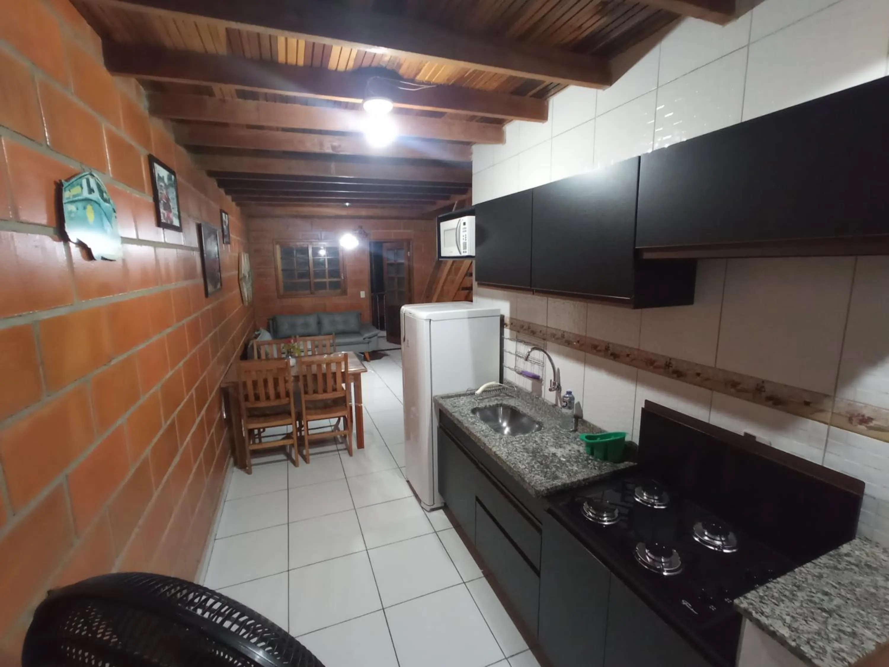 Kitchen or kitchenette in Maranduba Ville II