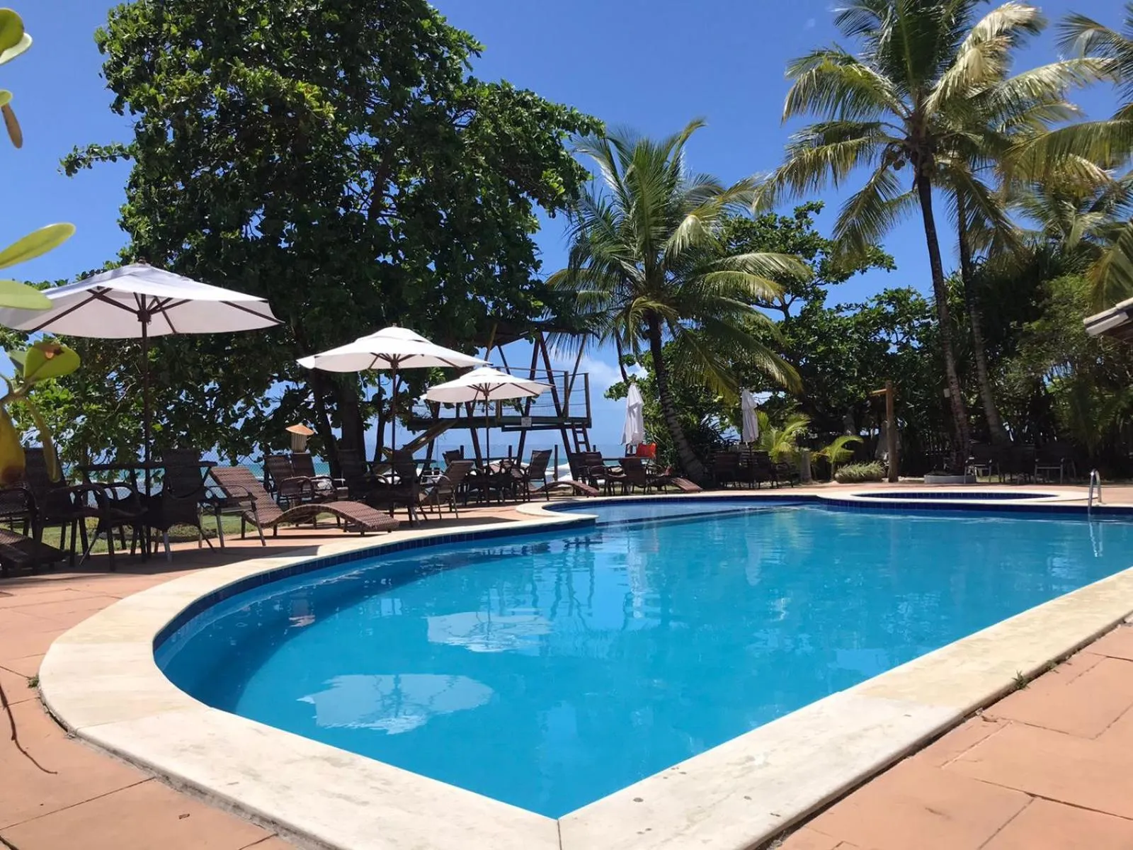 Swimming pool in Enseada dos Corais Praia Hotel