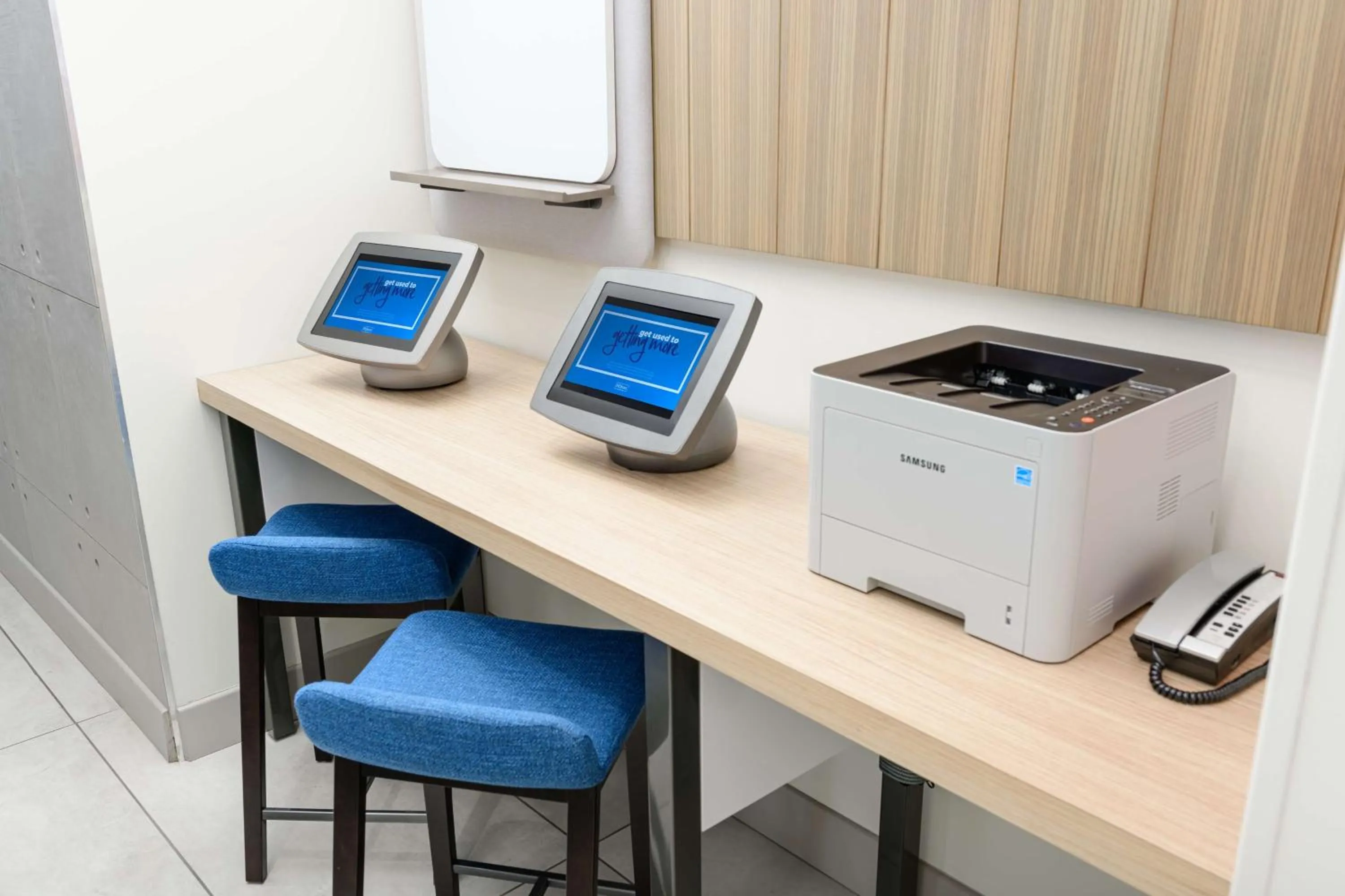 Business facilities in Hilton Garden Inn Knoxville Papermill Drive, Tn