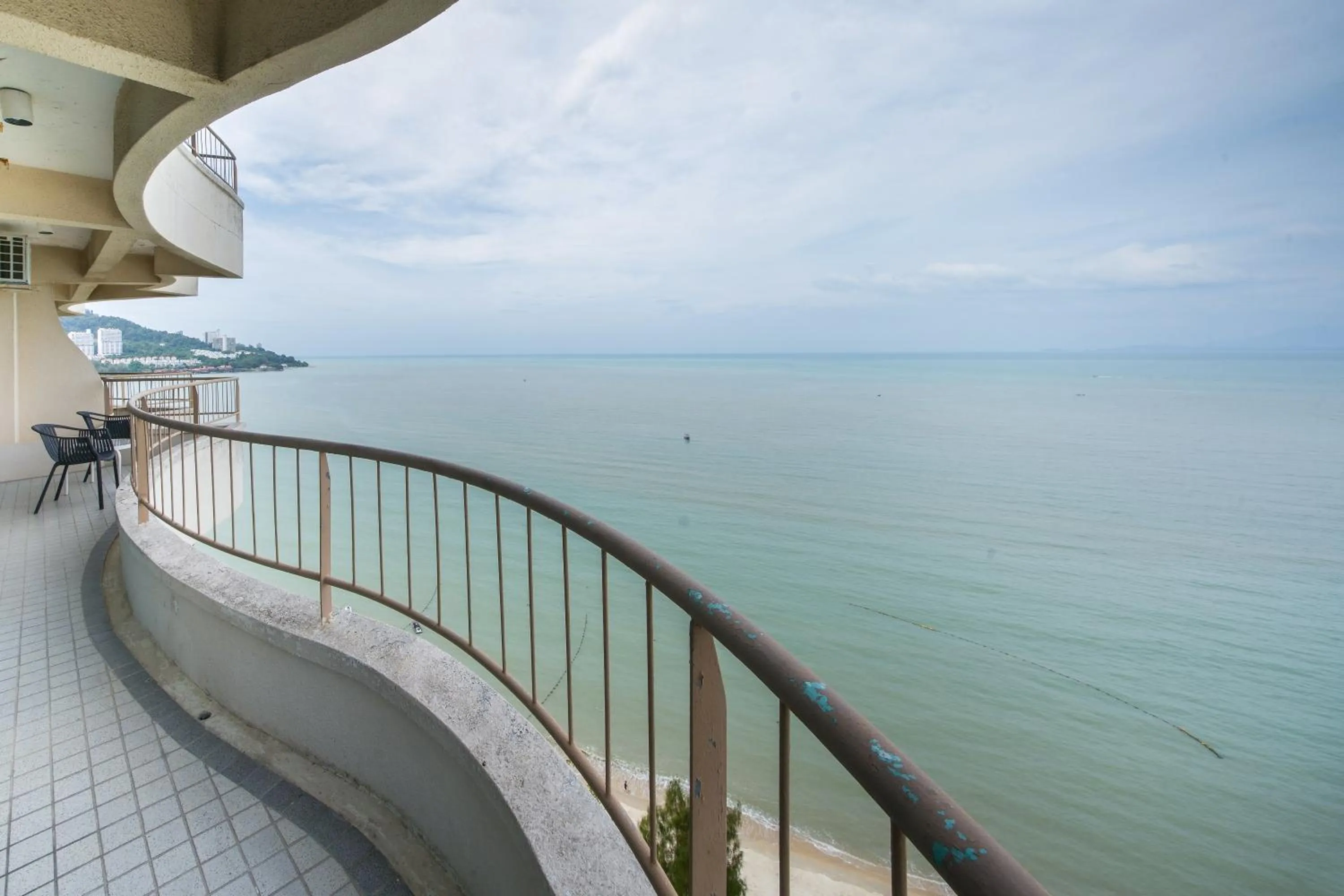 Balcony/Terrace in Rainbow Paradise Beach Resort