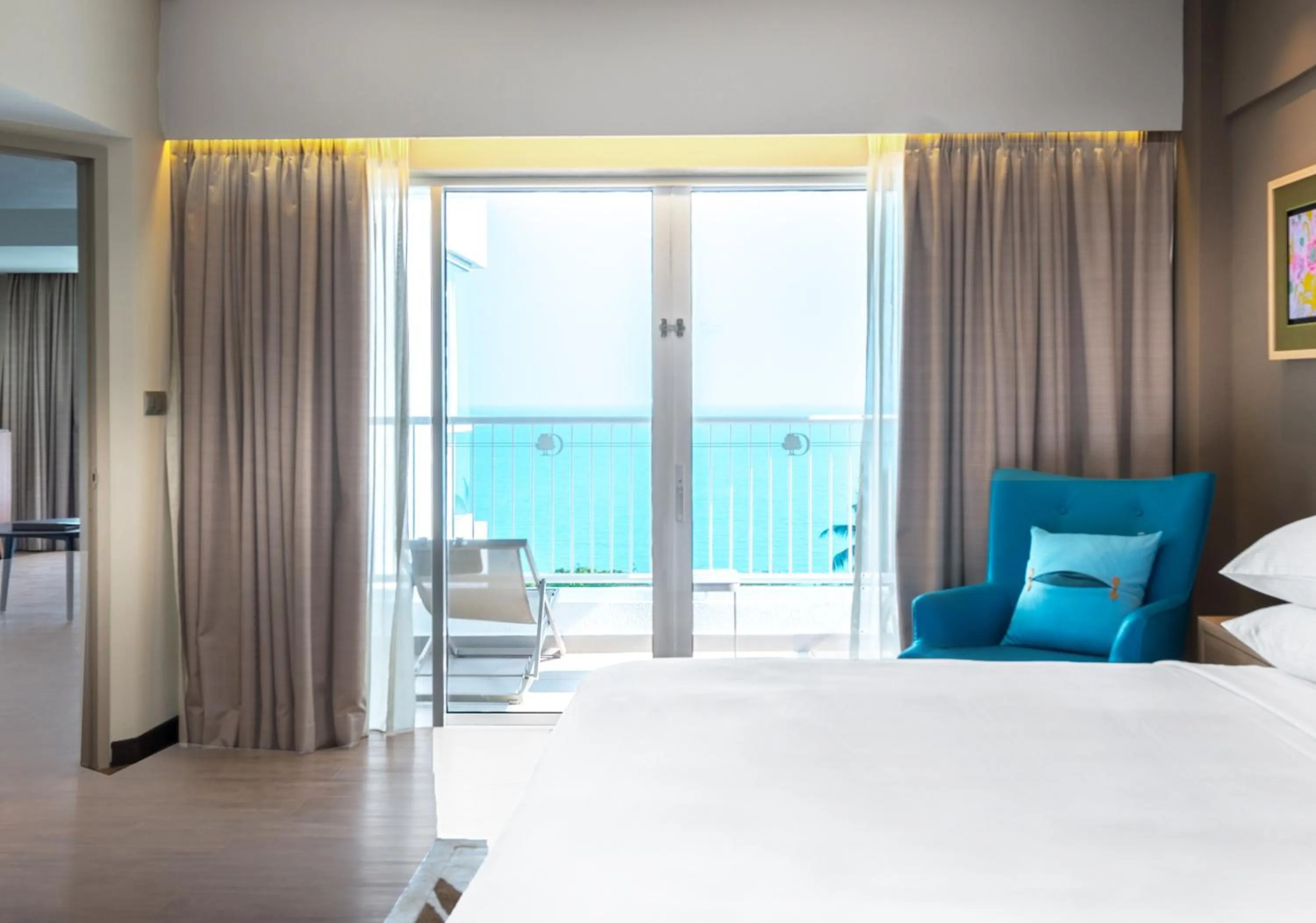 View (from property/room), Bed in DoubleTree Resort by Hilton Hotel Penang