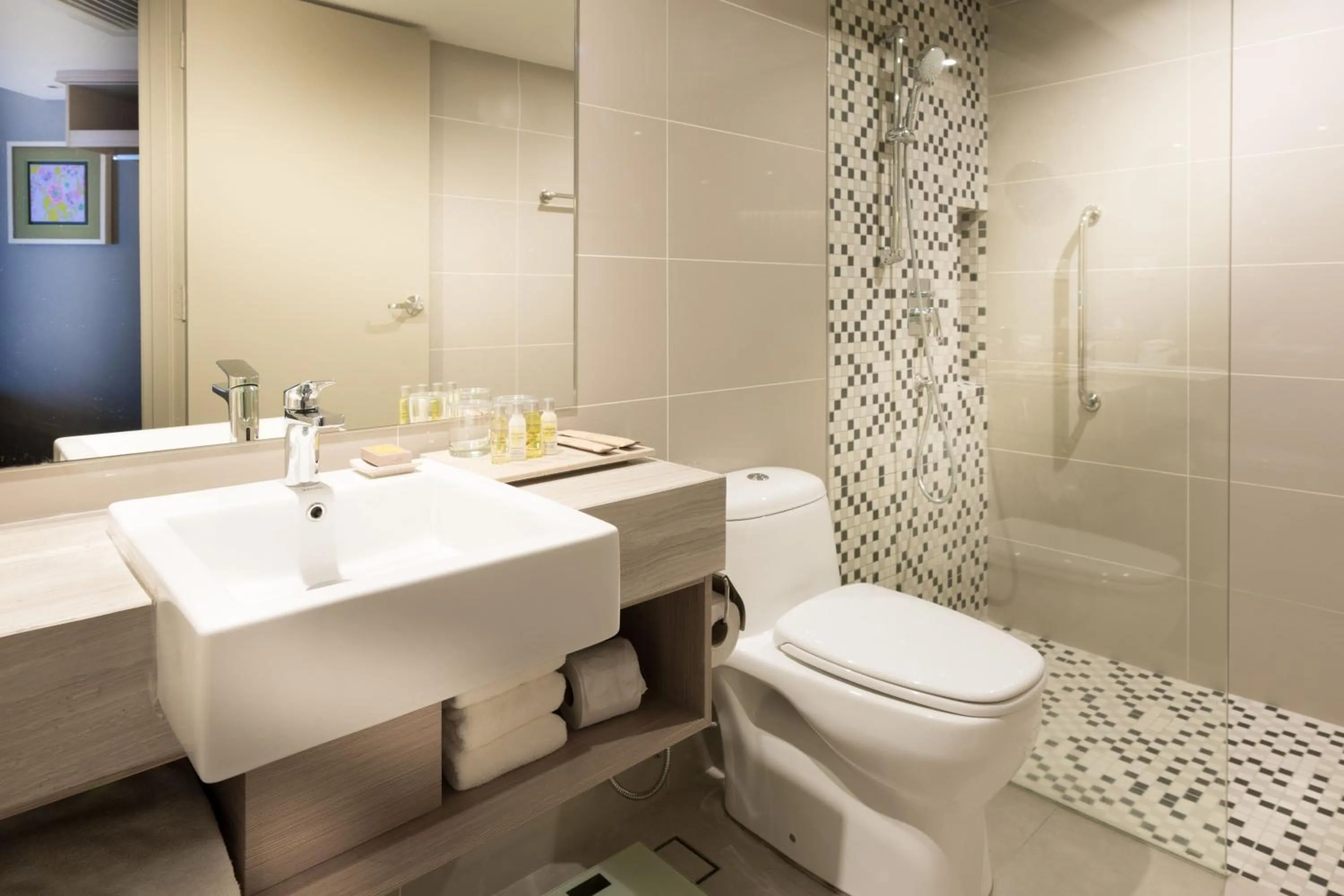 Bathroom in DoubleTree Resort by Hilton Hotel Penang