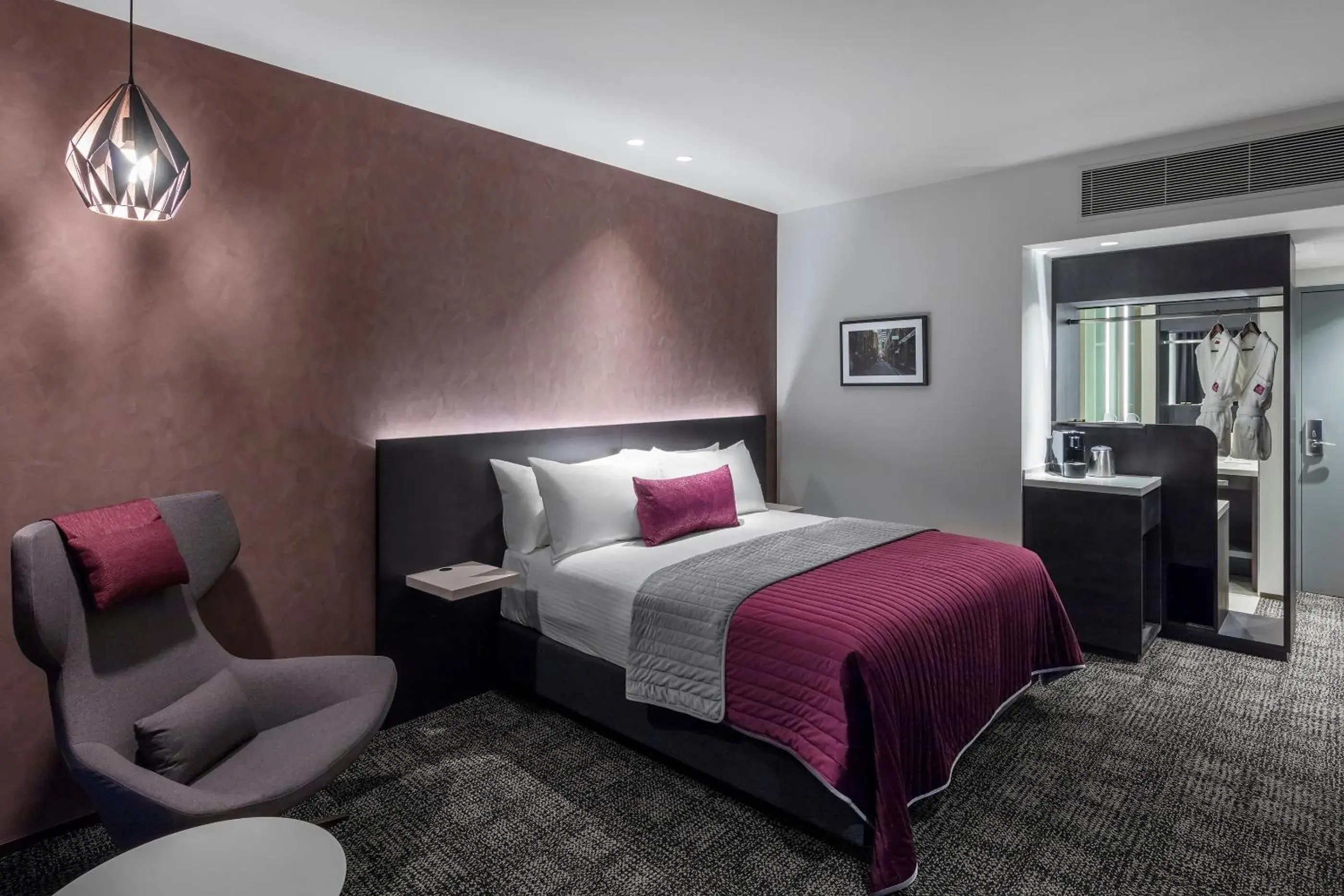 Accessible king Room in Sage Melbourne Ringwood Accessible king Room in Sage Melbourne Ringwood