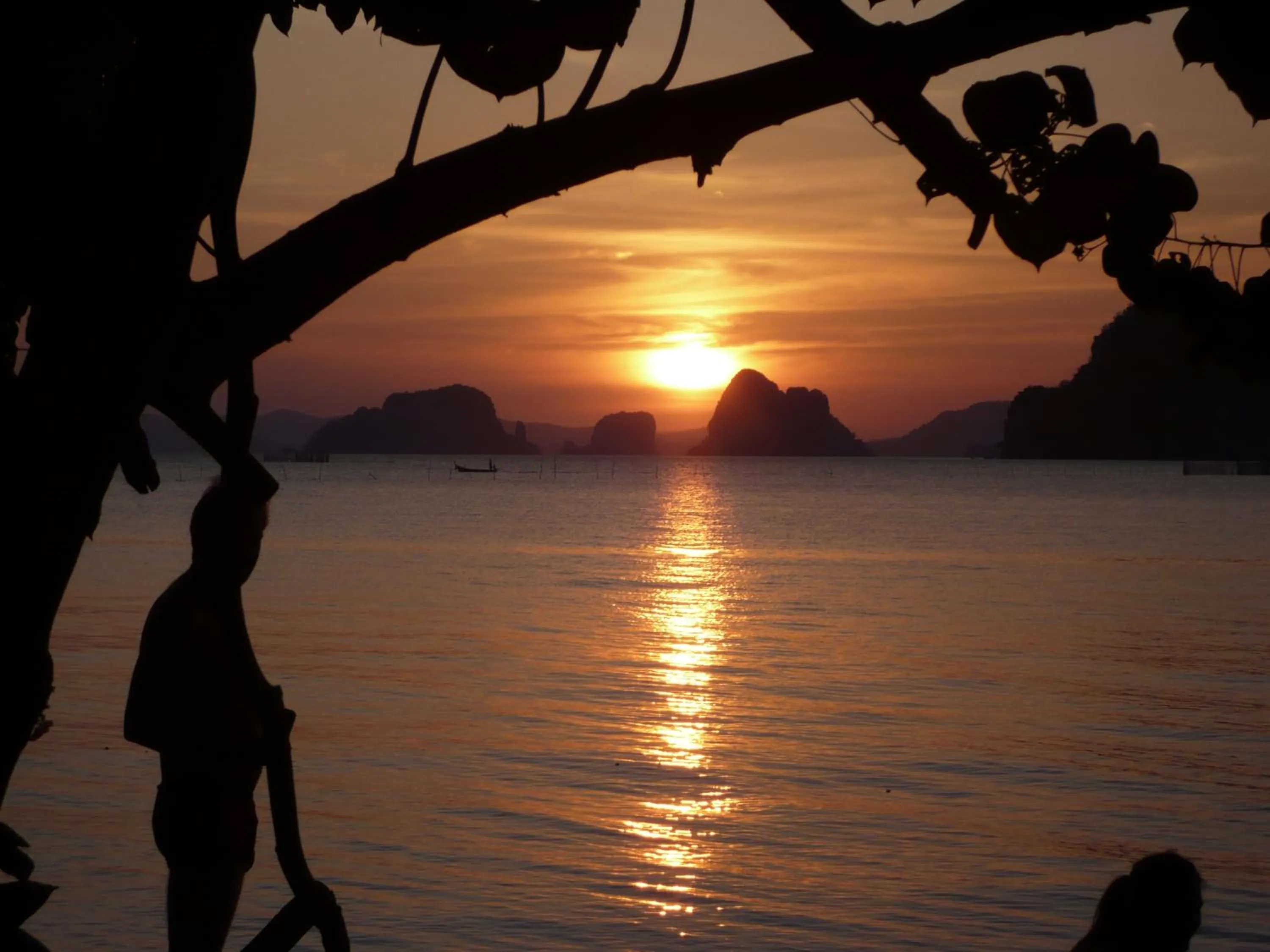 Sunset in KhaoTong Villa at Melina's