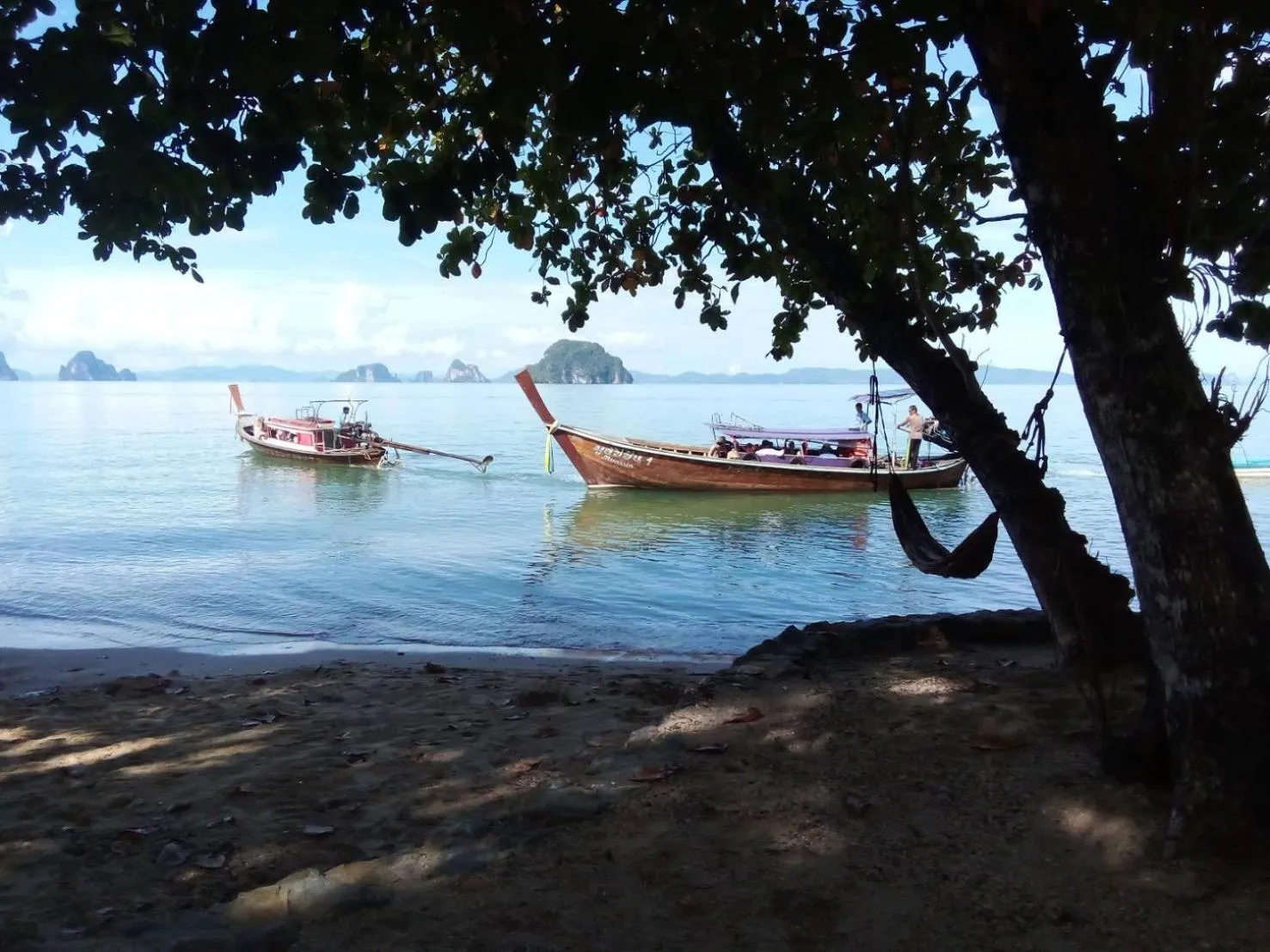 Beach in KhaoTong Villa at Melina's