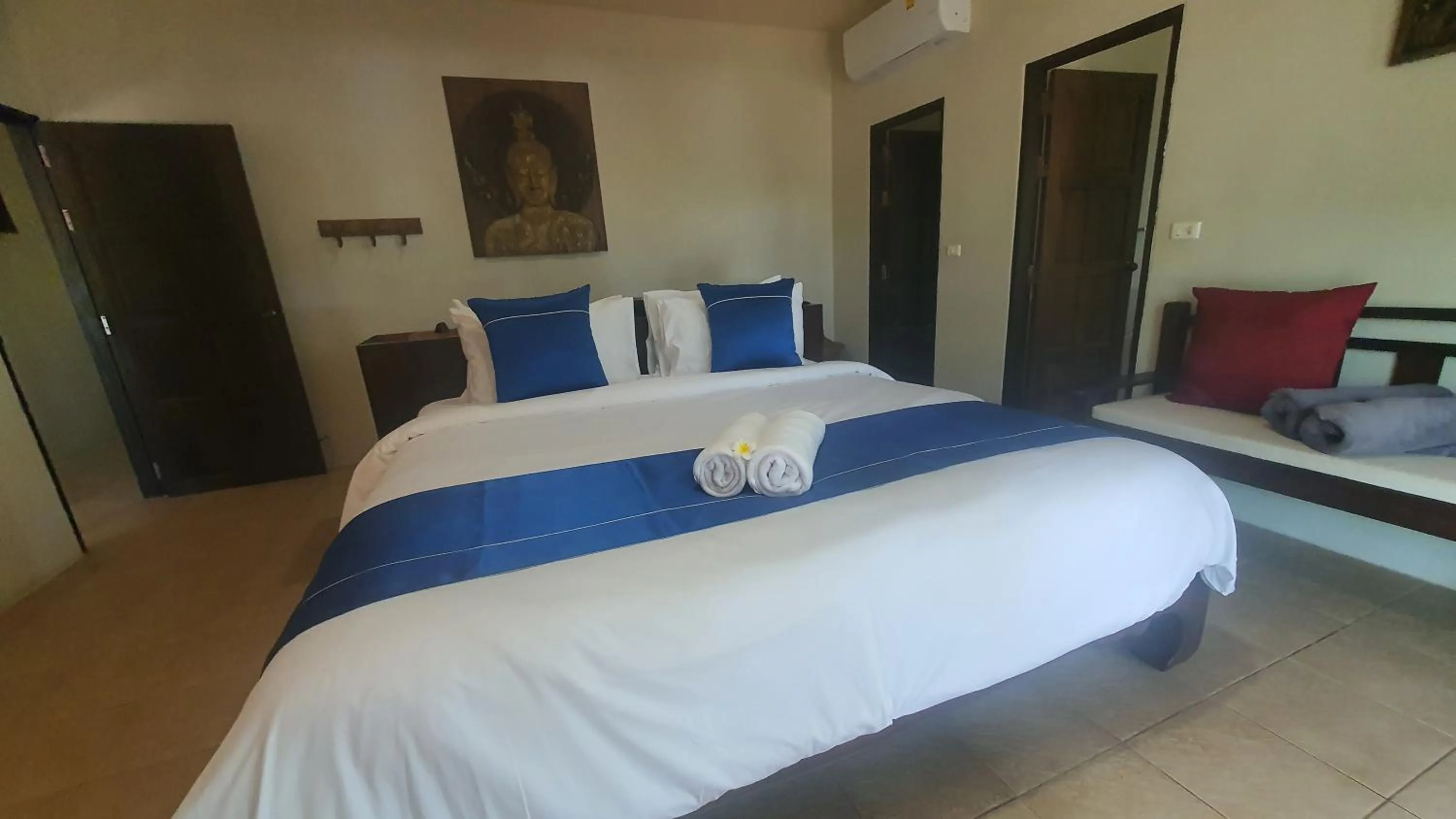 Bedroom, Bed in KhaoTong Villa at Melina's