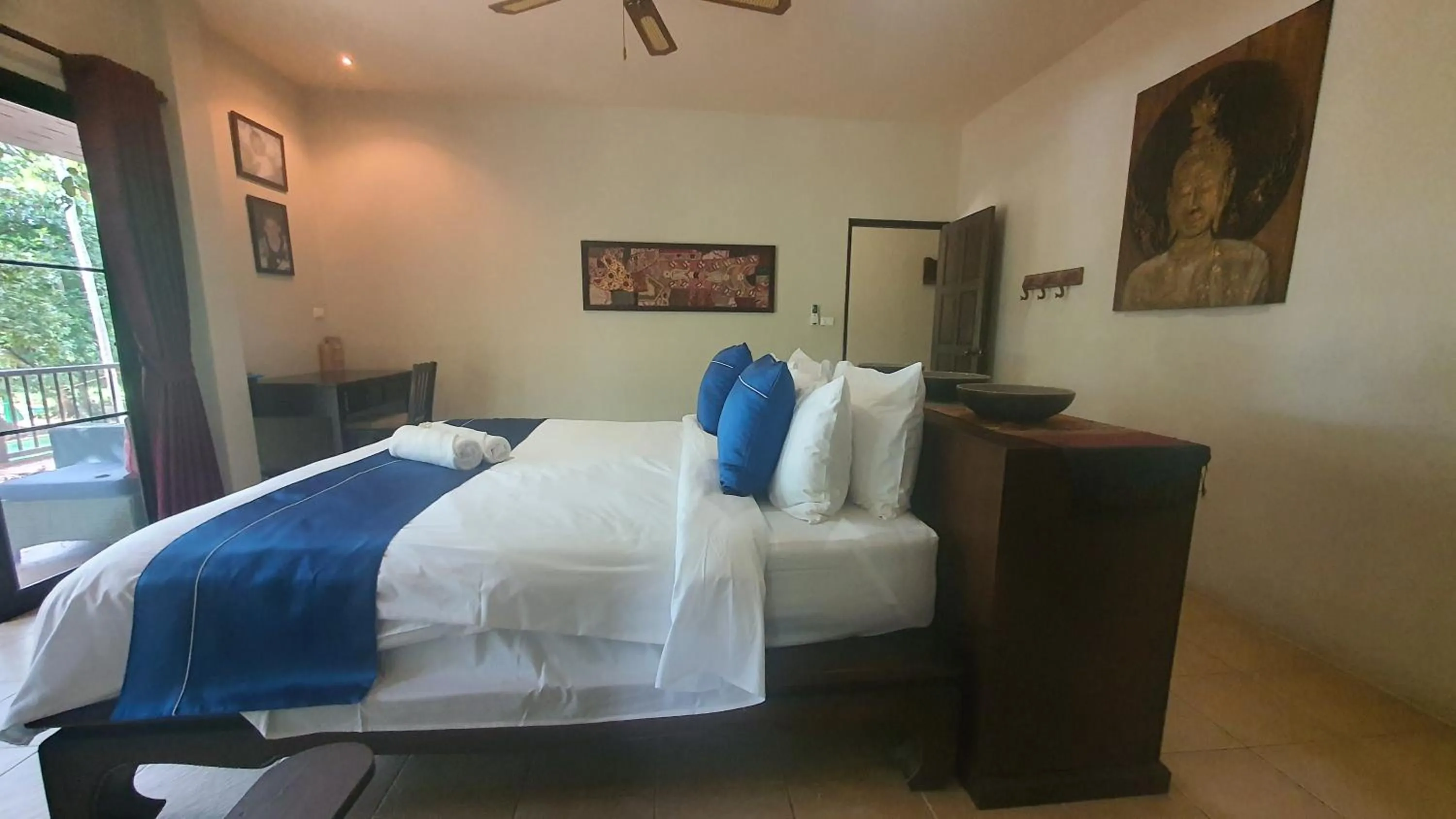 Bedroom, Bed in KhaoTong Villa at Melina's