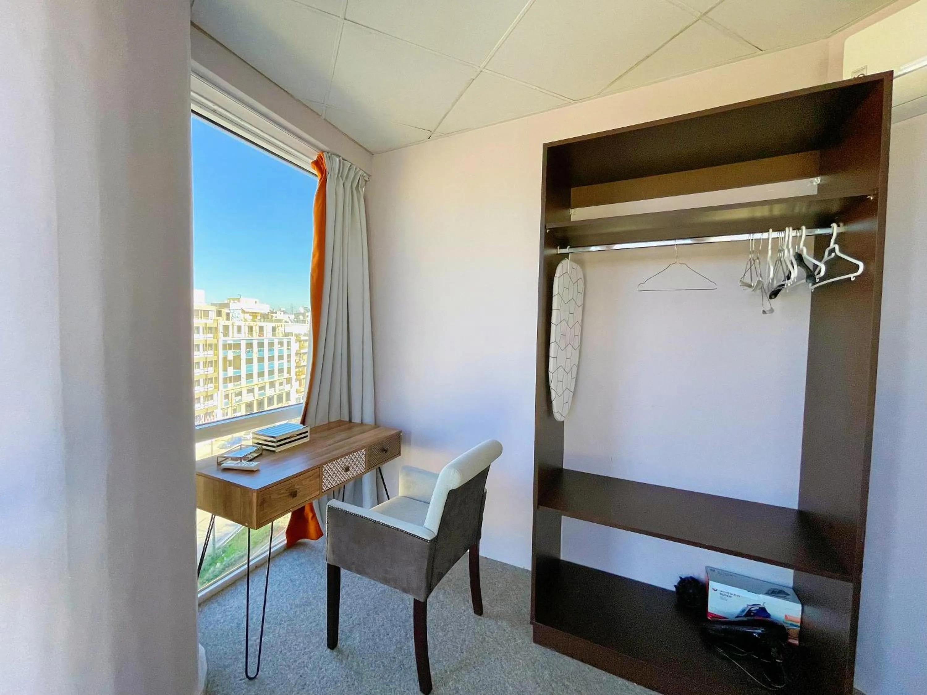 Seating area in WSD Baia Acropolis Hotel Apartment