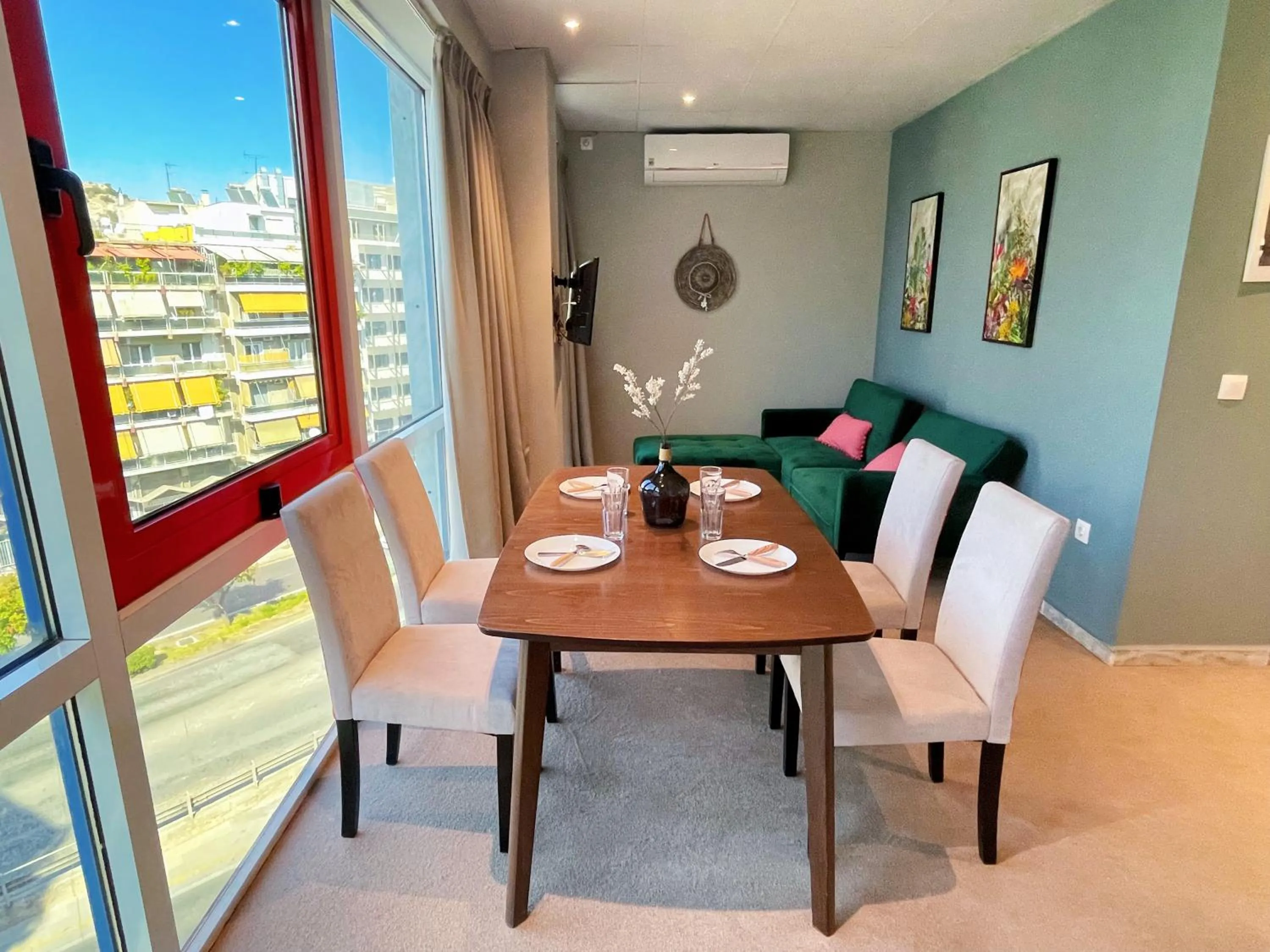 Dining area in WSD Baia Acropolis Hotel Apartment