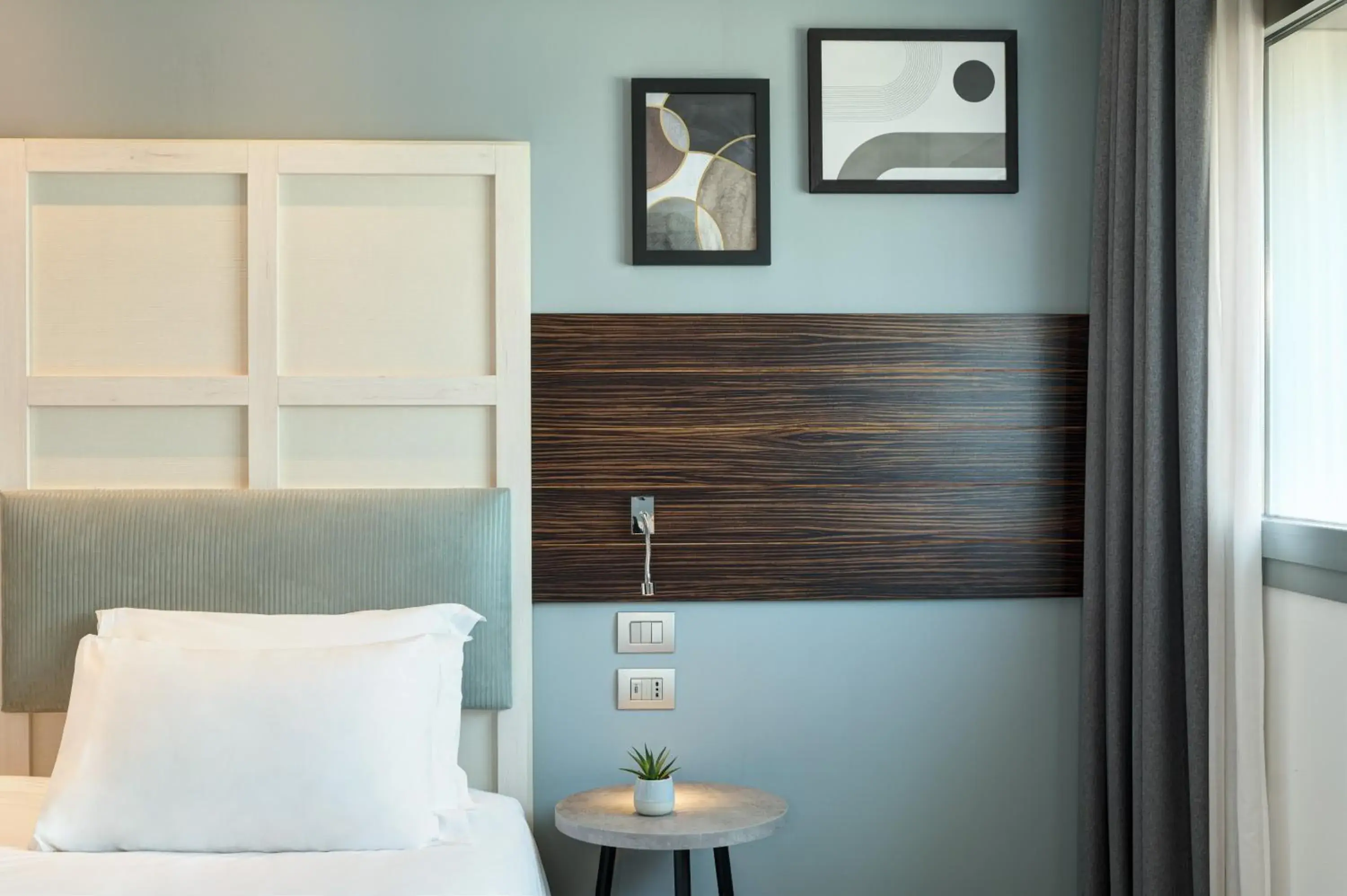 Standard Room with Two Single Beds in voco Venice Mestre - The Quid by IHG Standard Room with Two Single Beds in voco Venice Mestre - The Quid by IHG