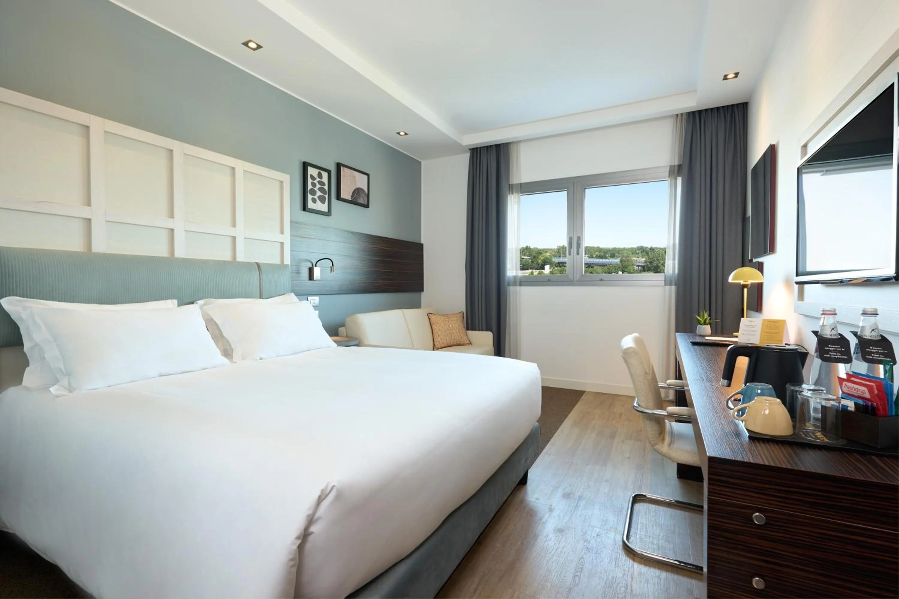 Bedroom, Bed in voco Venice Mestre - The Quid by IHG