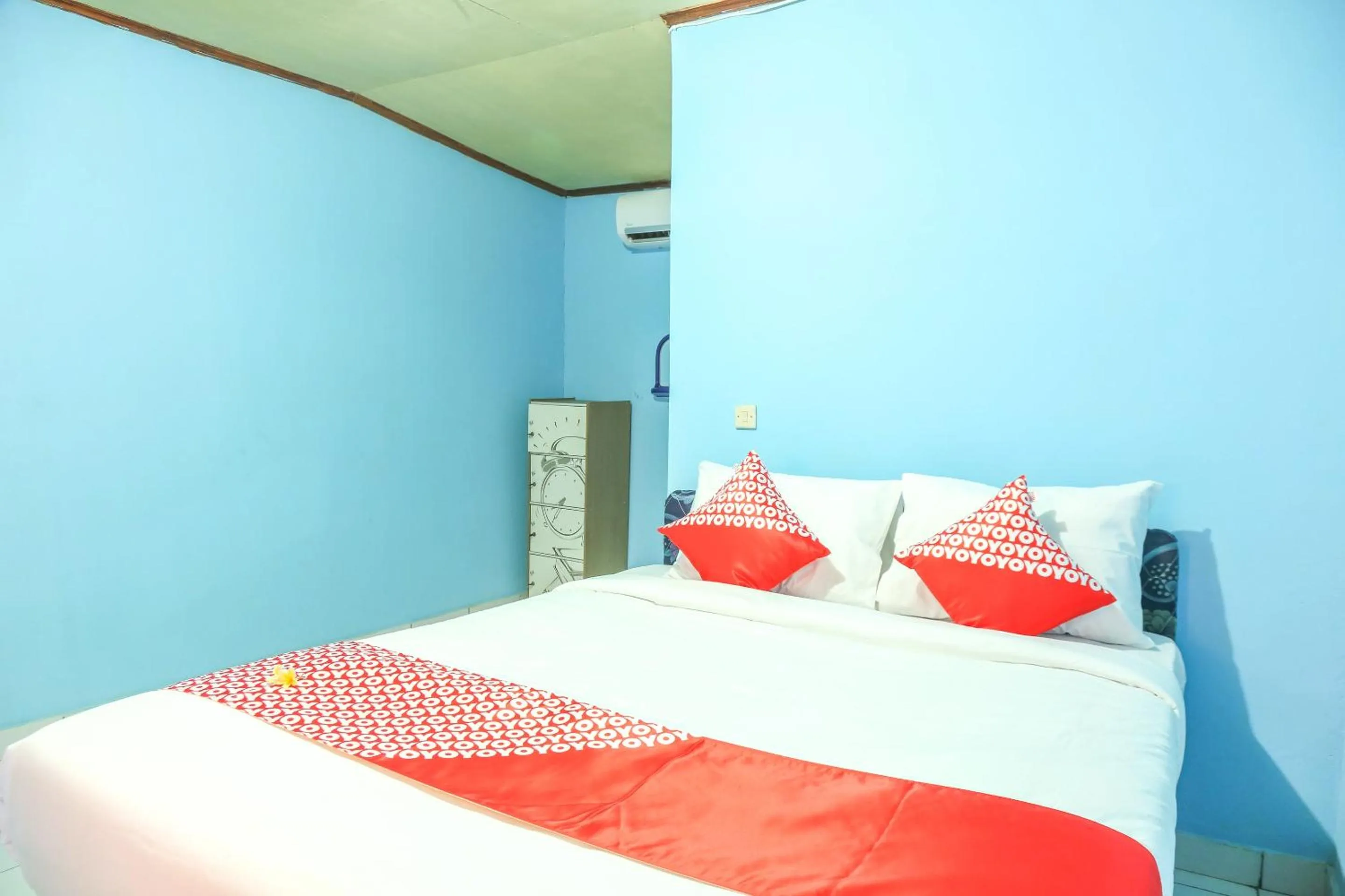 Bedroom, Bed in OYO 1662 Zury Homestay