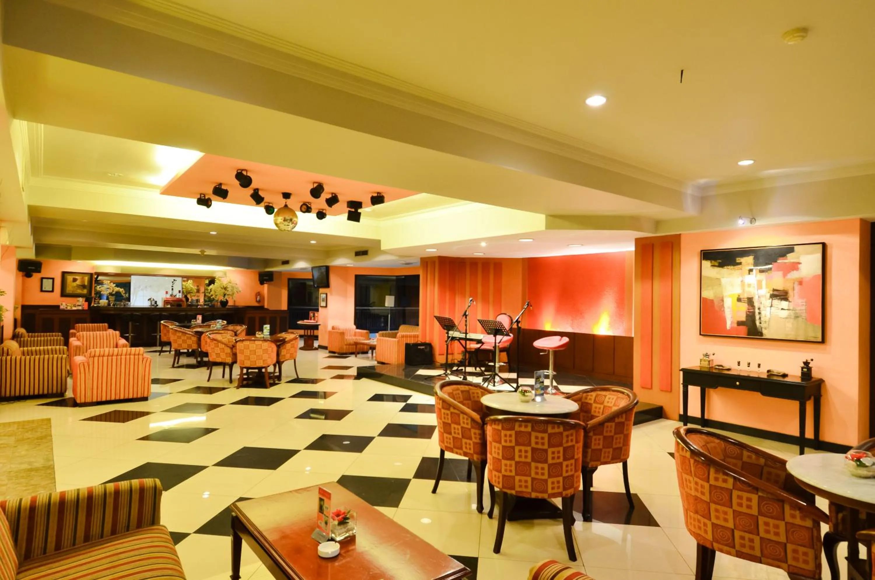 Restaurant/places to eat in Sari Ater Kamboti Hotel Bandung