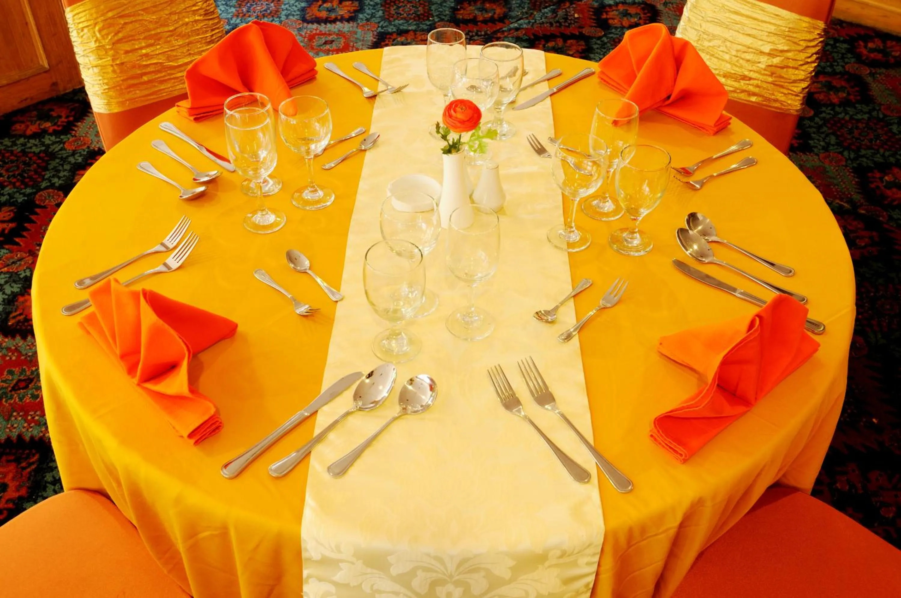 Restaurant/places to eat in Sari Ater Kamboti Hotel Bandung