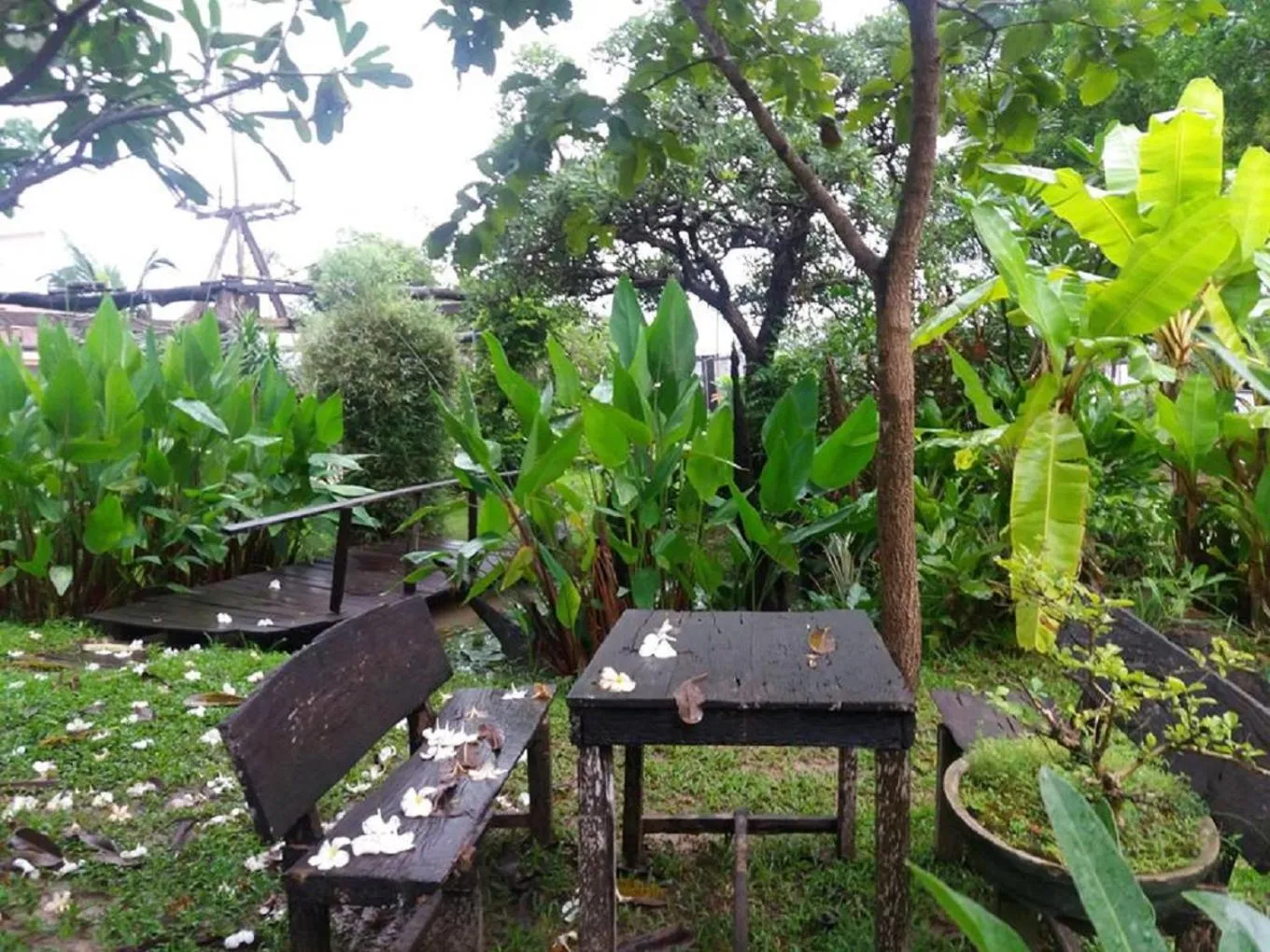 Seating area in Heuan Na Khee