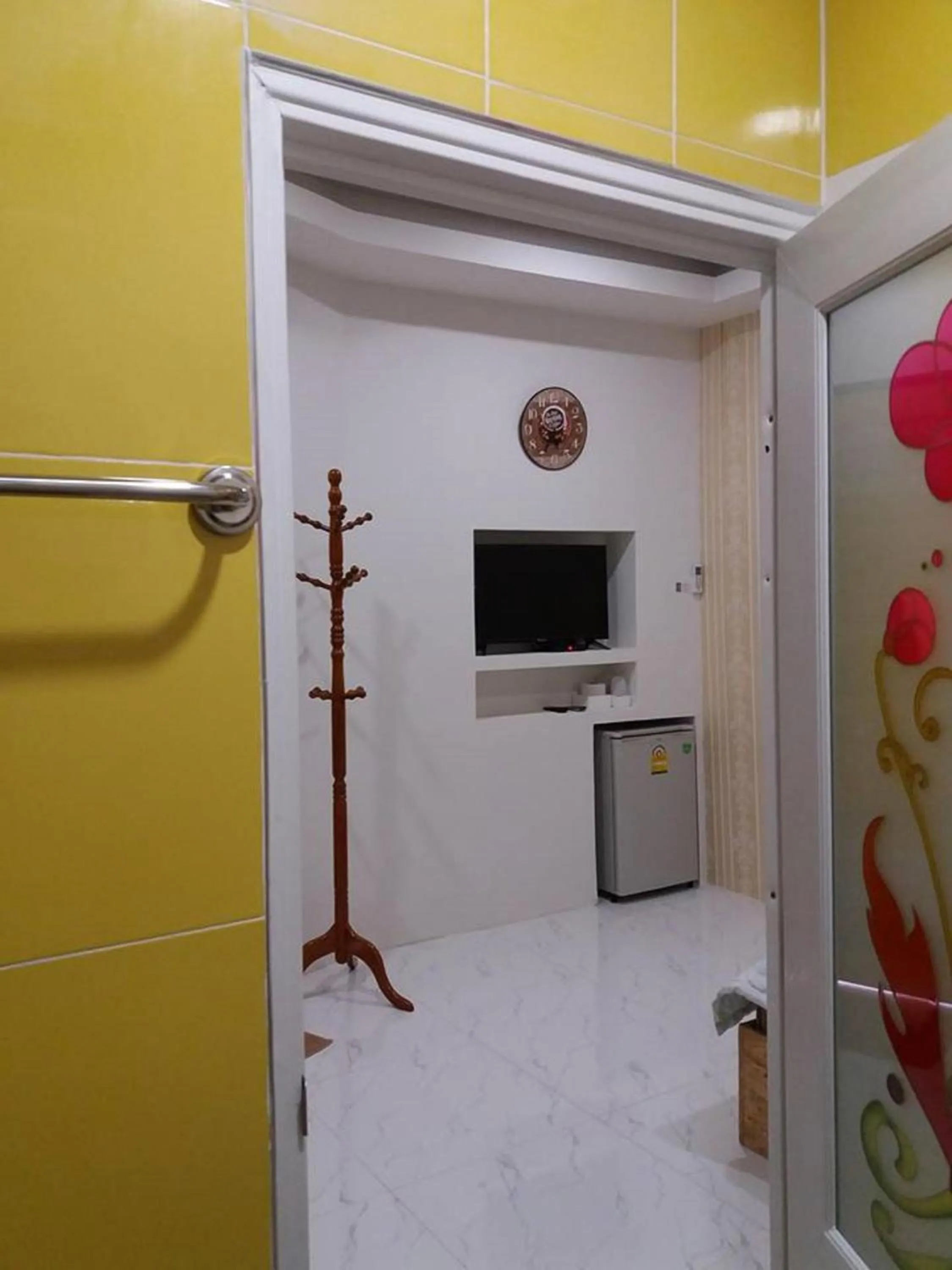 TV and multimedia in Heuan Na Khee