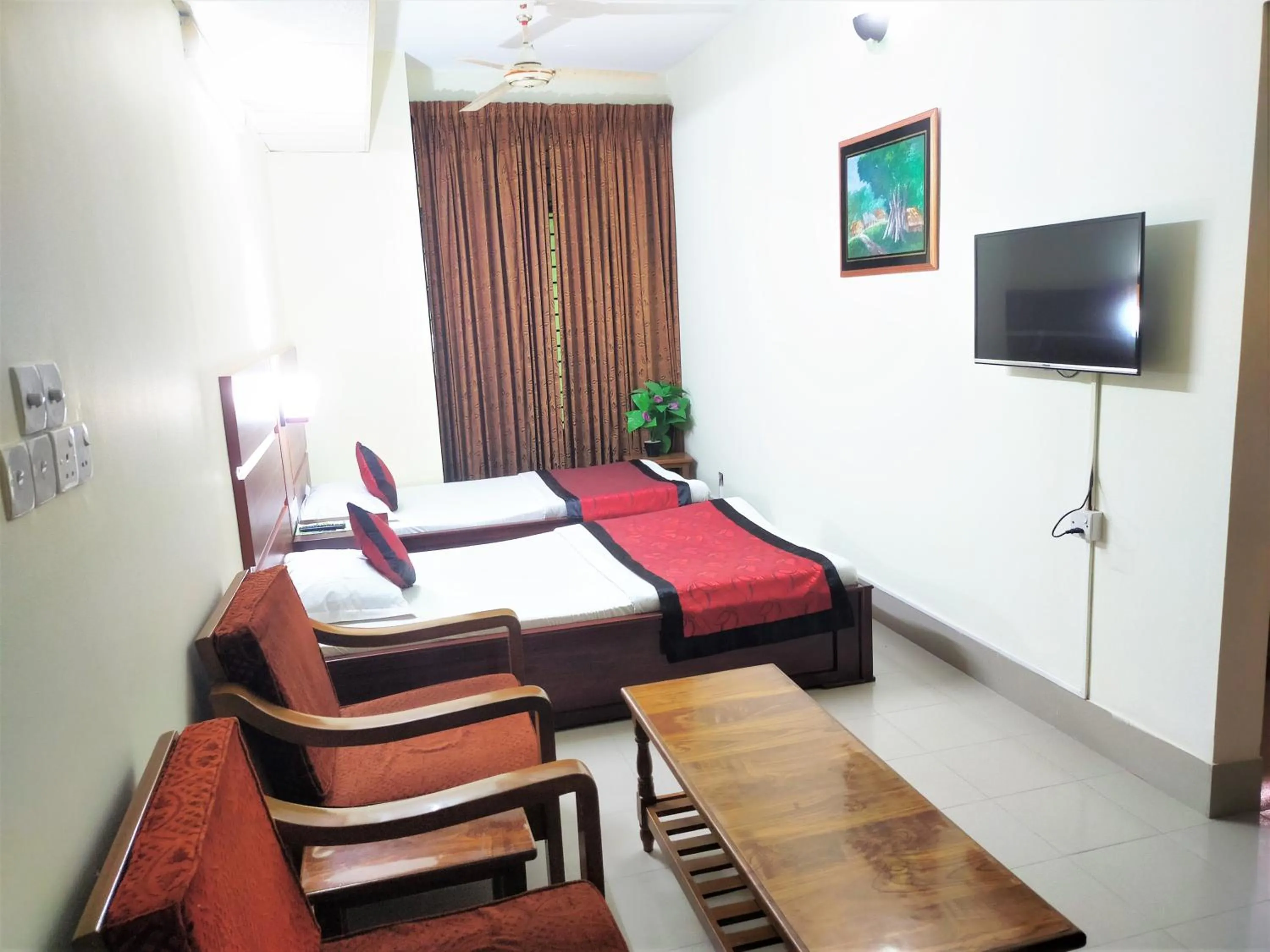 Bedroom, Bed in Hotel Supreme