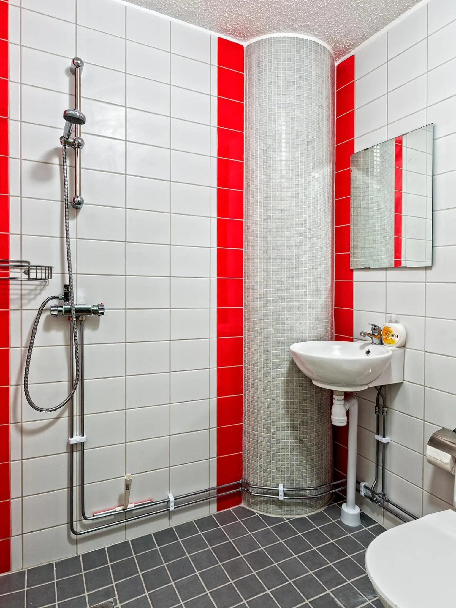 Shower in Mosebacke Hostel