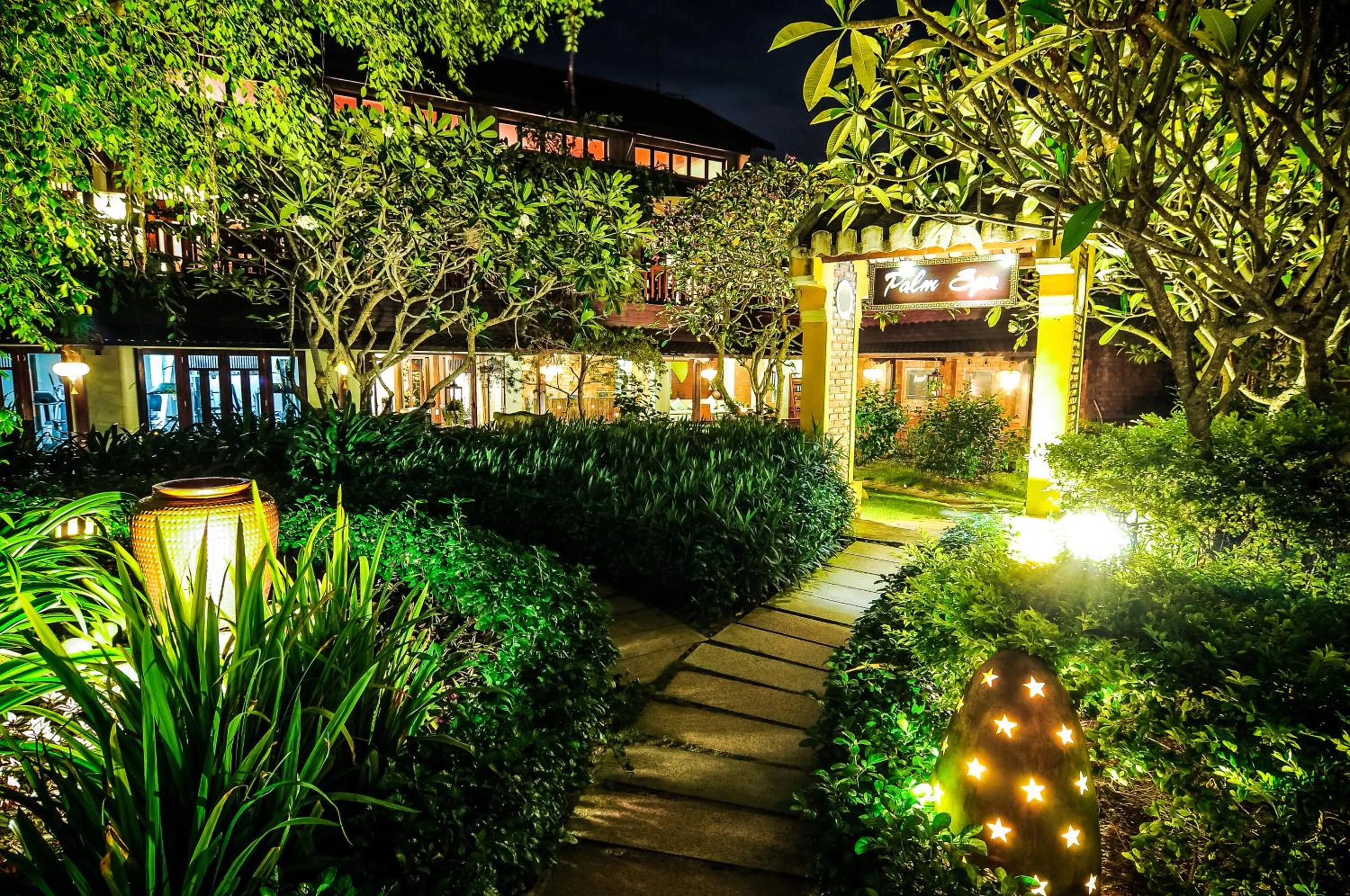 Garden in Palm Garden Beach Resort & Spa