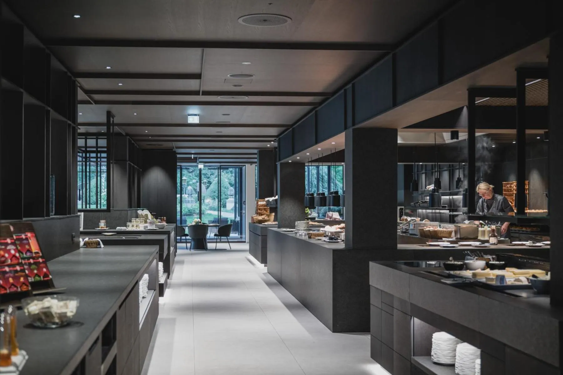 Buffet breakfast in Neuhaus Zillertal Resort