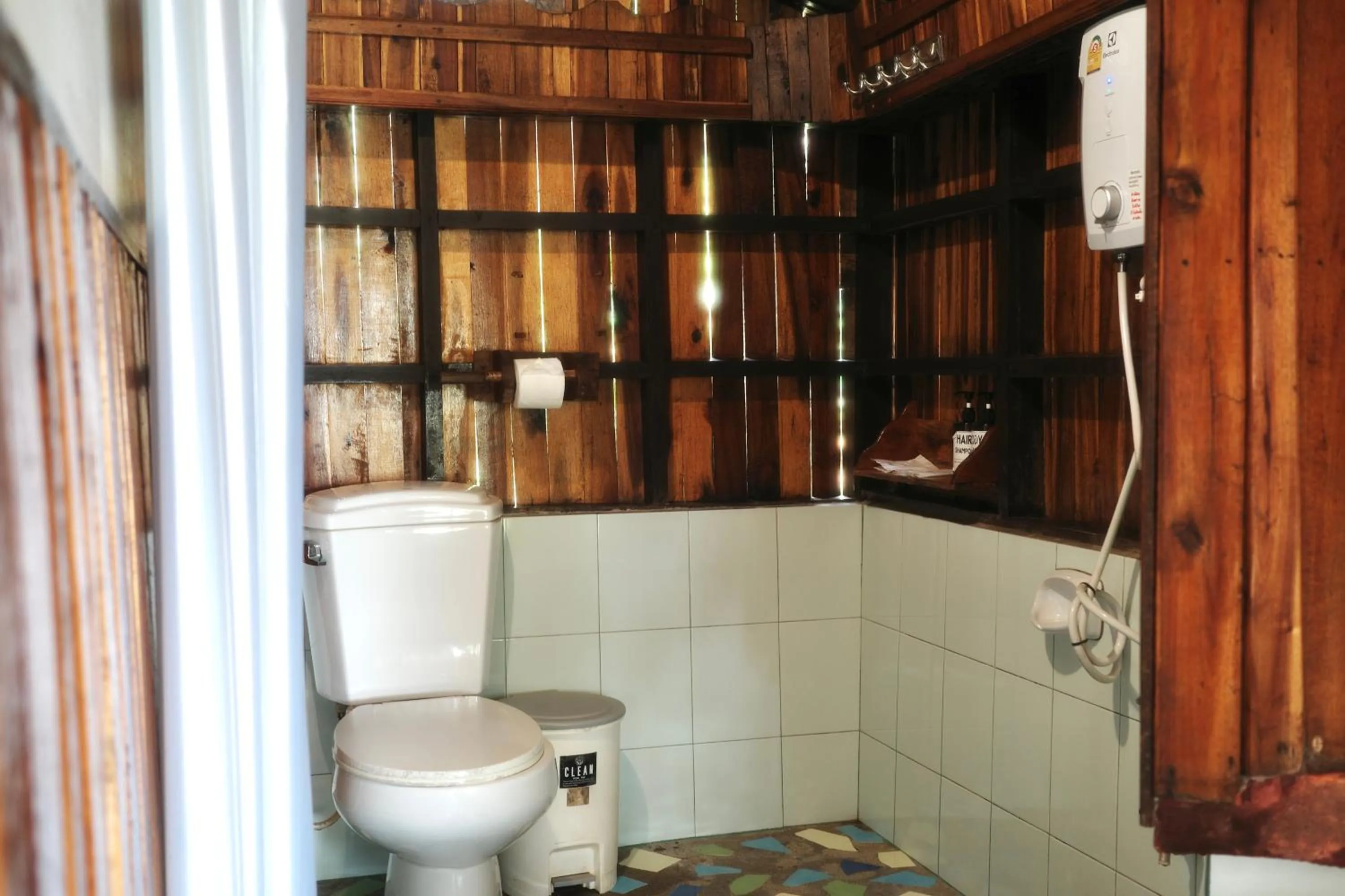 Toilet in Phi Phi Relax Beach Resort