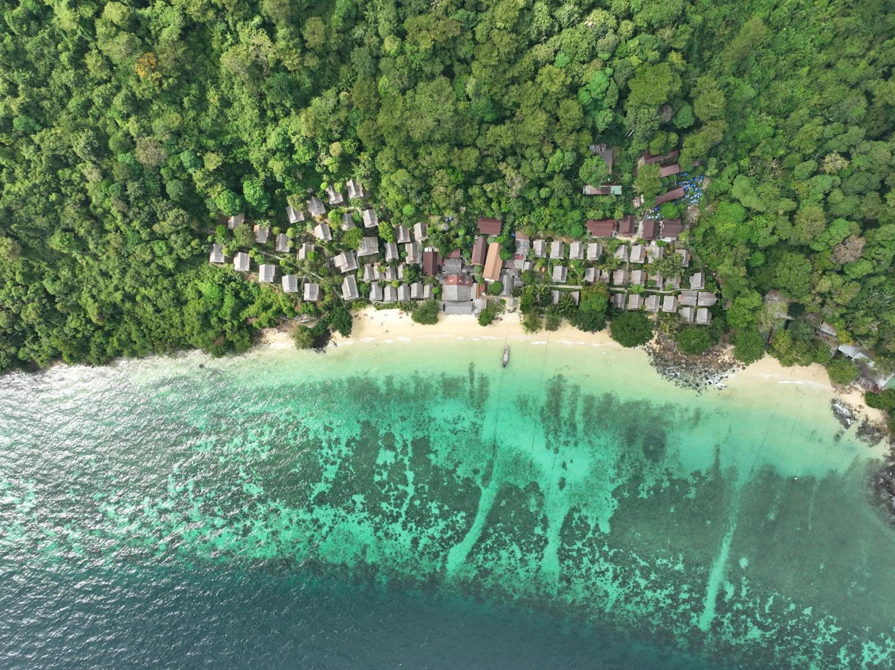 Beach in Phi Phi Relax Beach Resort