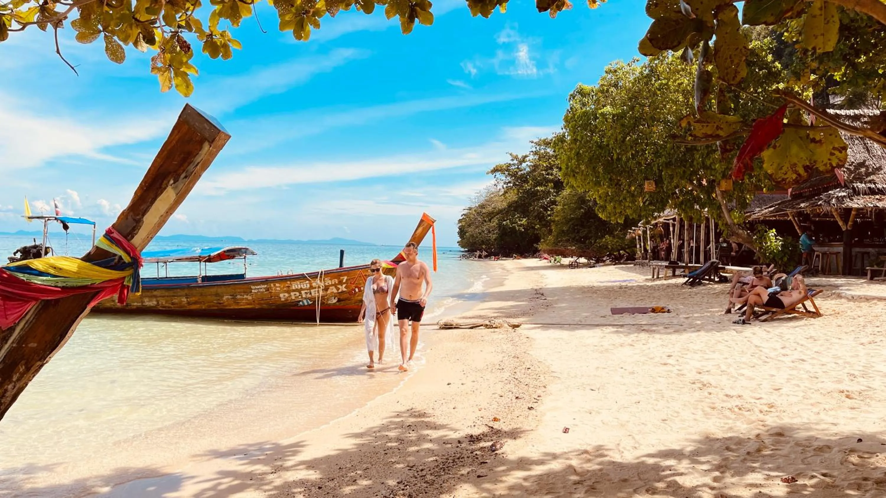 People in Phi Phi Relax Beach Resort