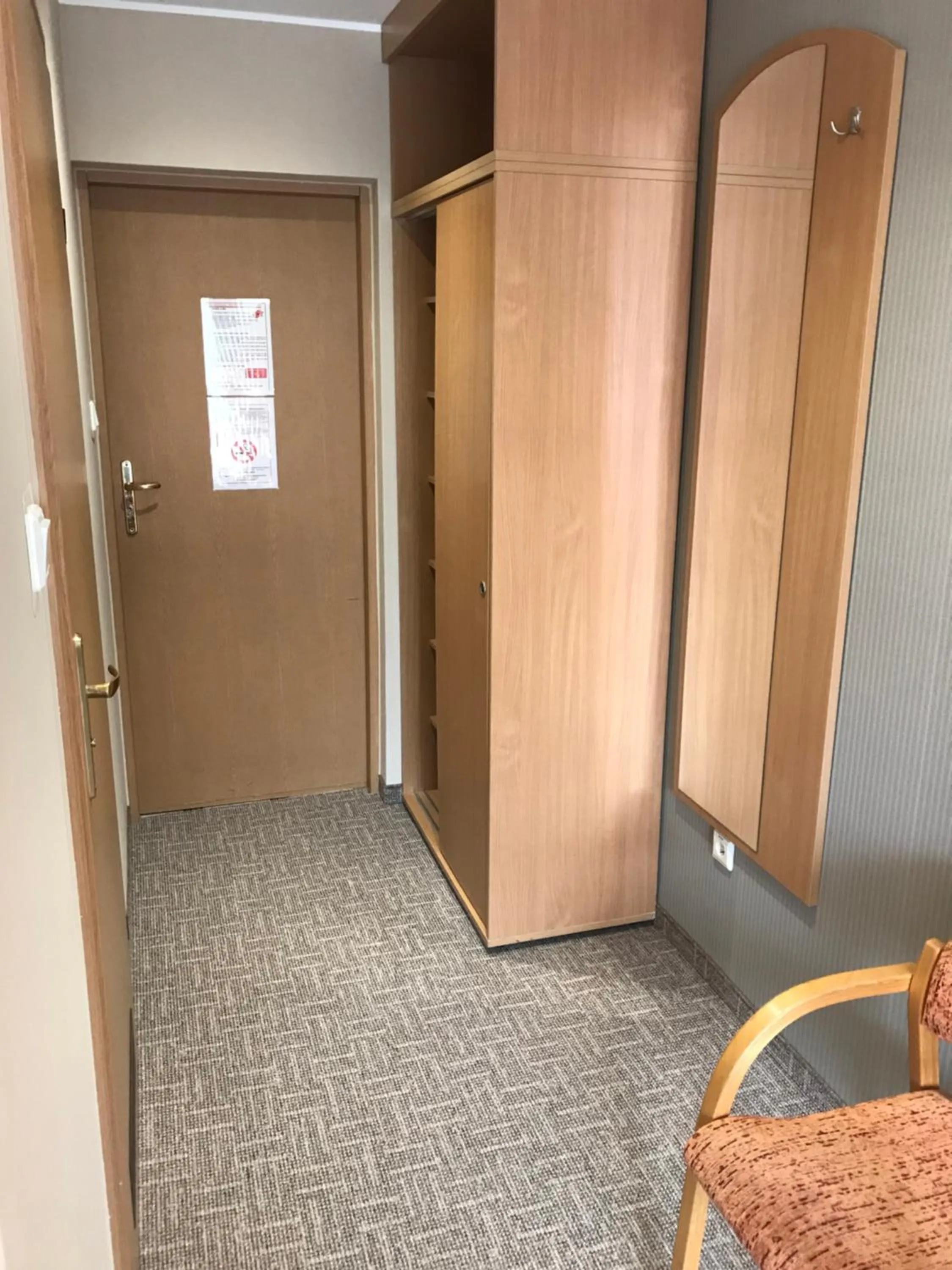 wardrobe in Hotel Dunajec