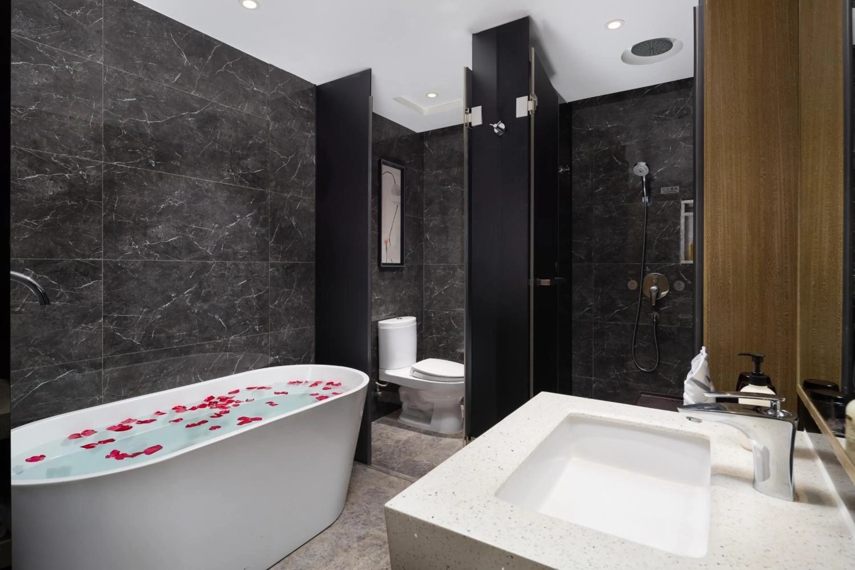 Bath in Paco Hotel Gangding Metro Guangzhou