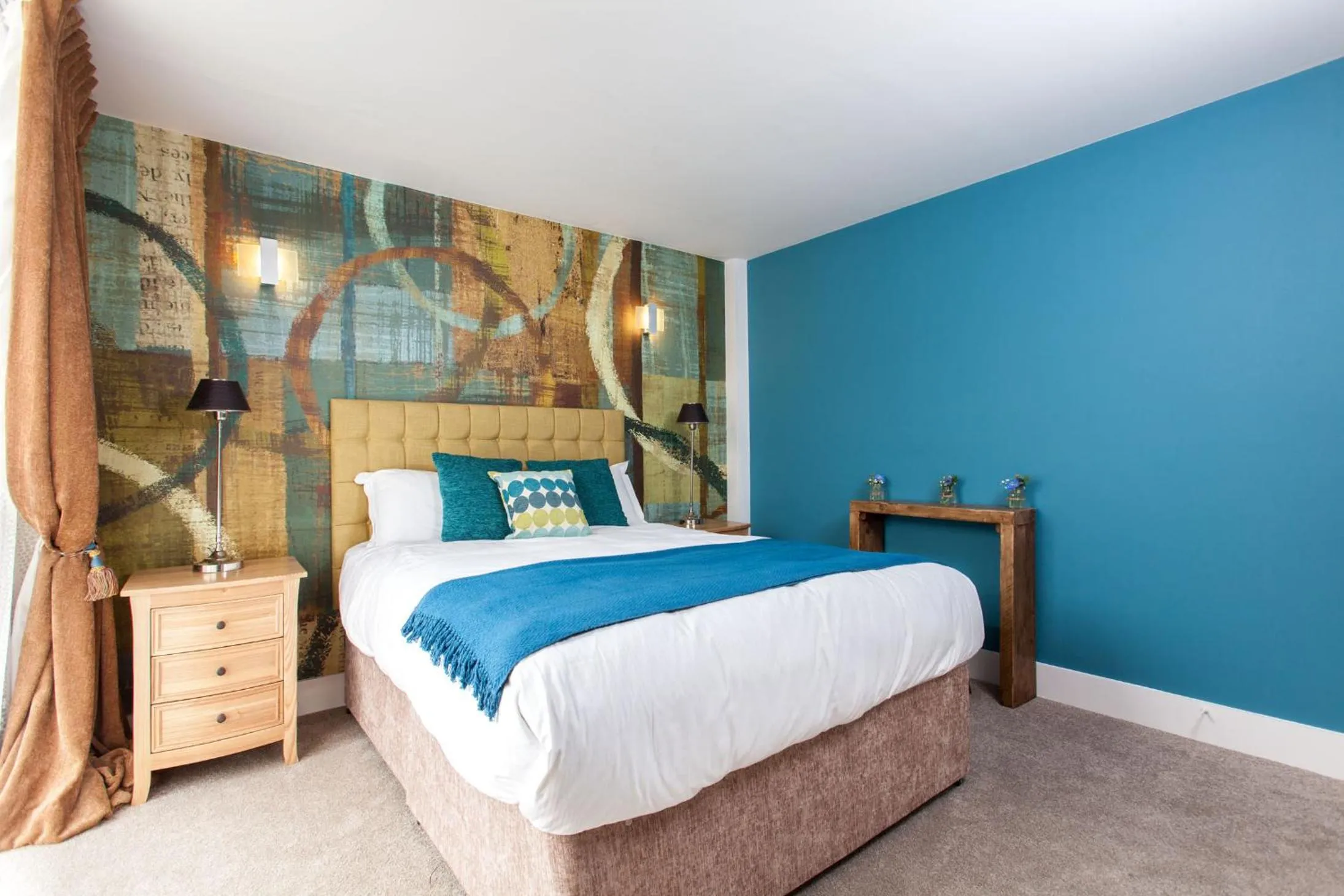 Photo of the whole room, Bed in The Sinclair Building