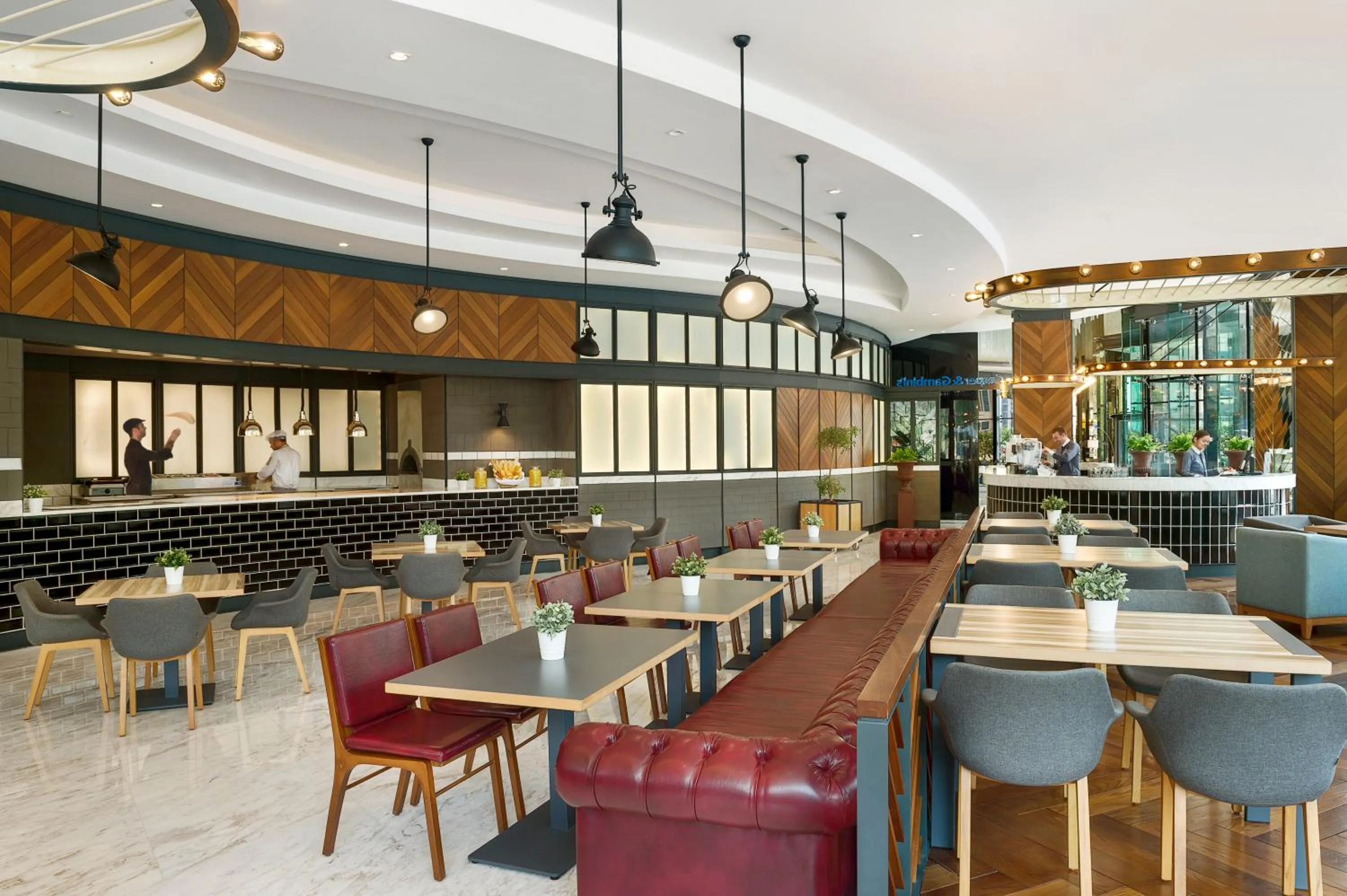 Restaurant/places to eat in DAMAC Maison Distinction