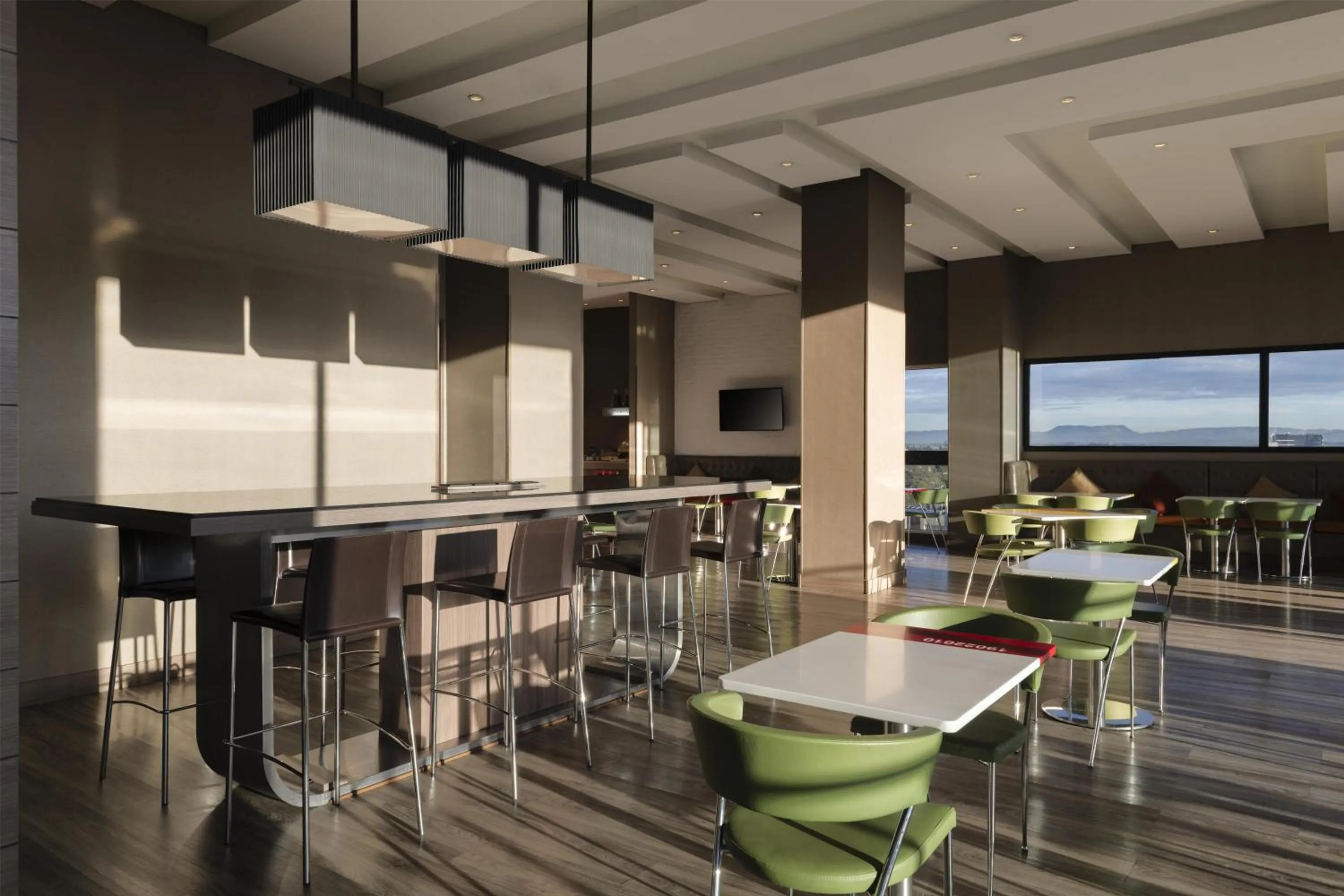 Breakfast in Hampton By Hilton Bogota Airport