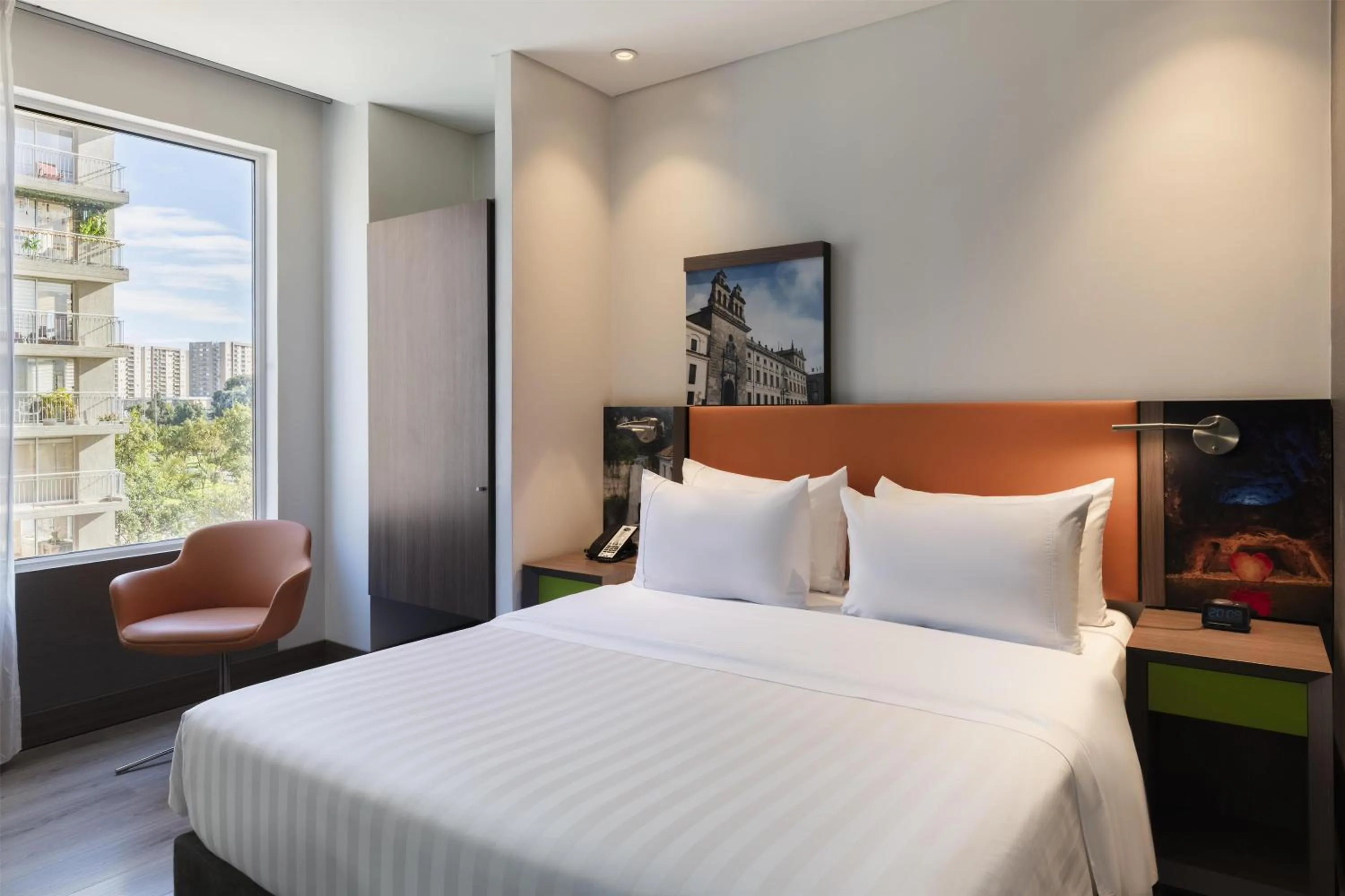 Bed in Hampton By Hilton Bogota Airport