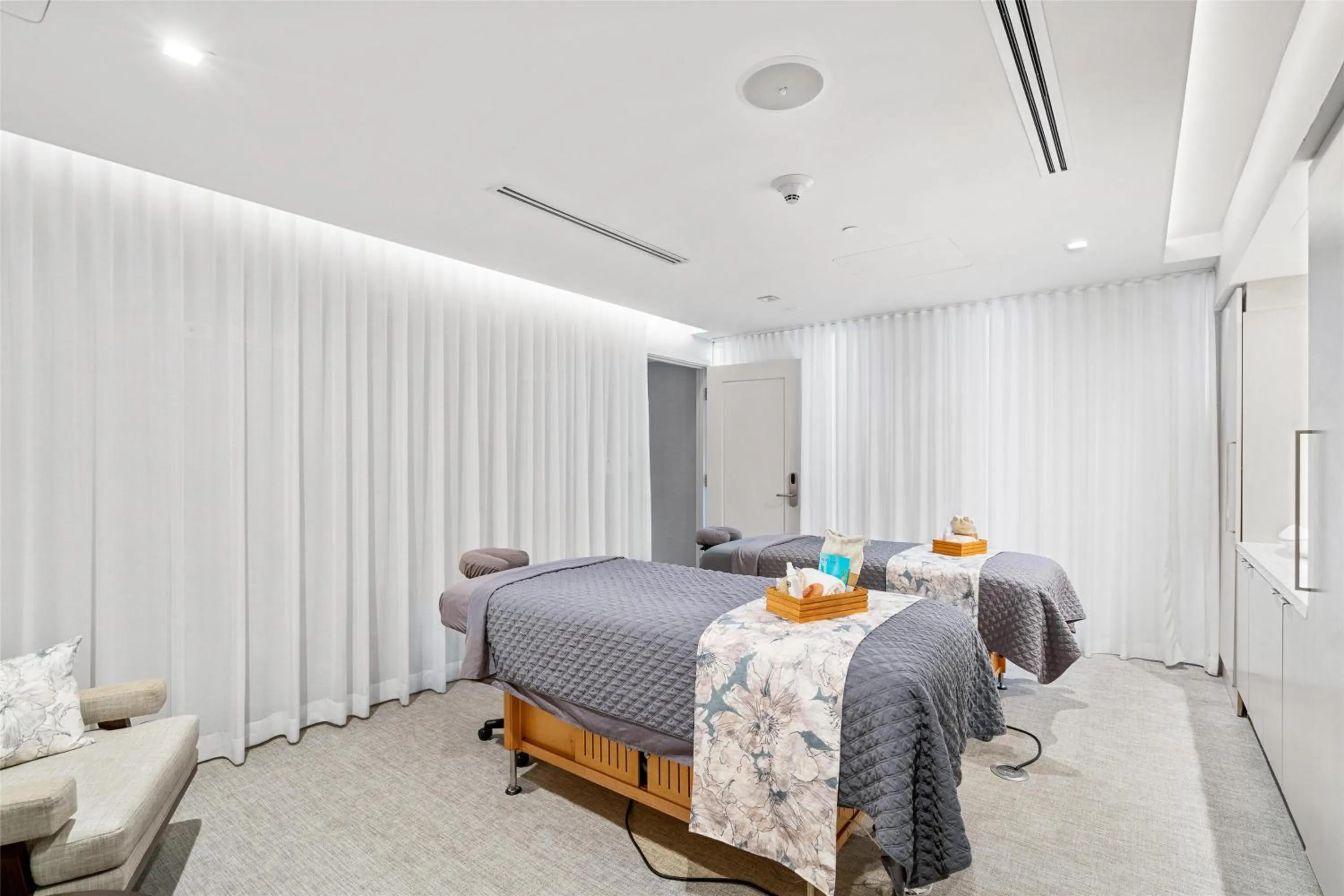 Sports, Bed in Conrad Fort Lauderdale Beach