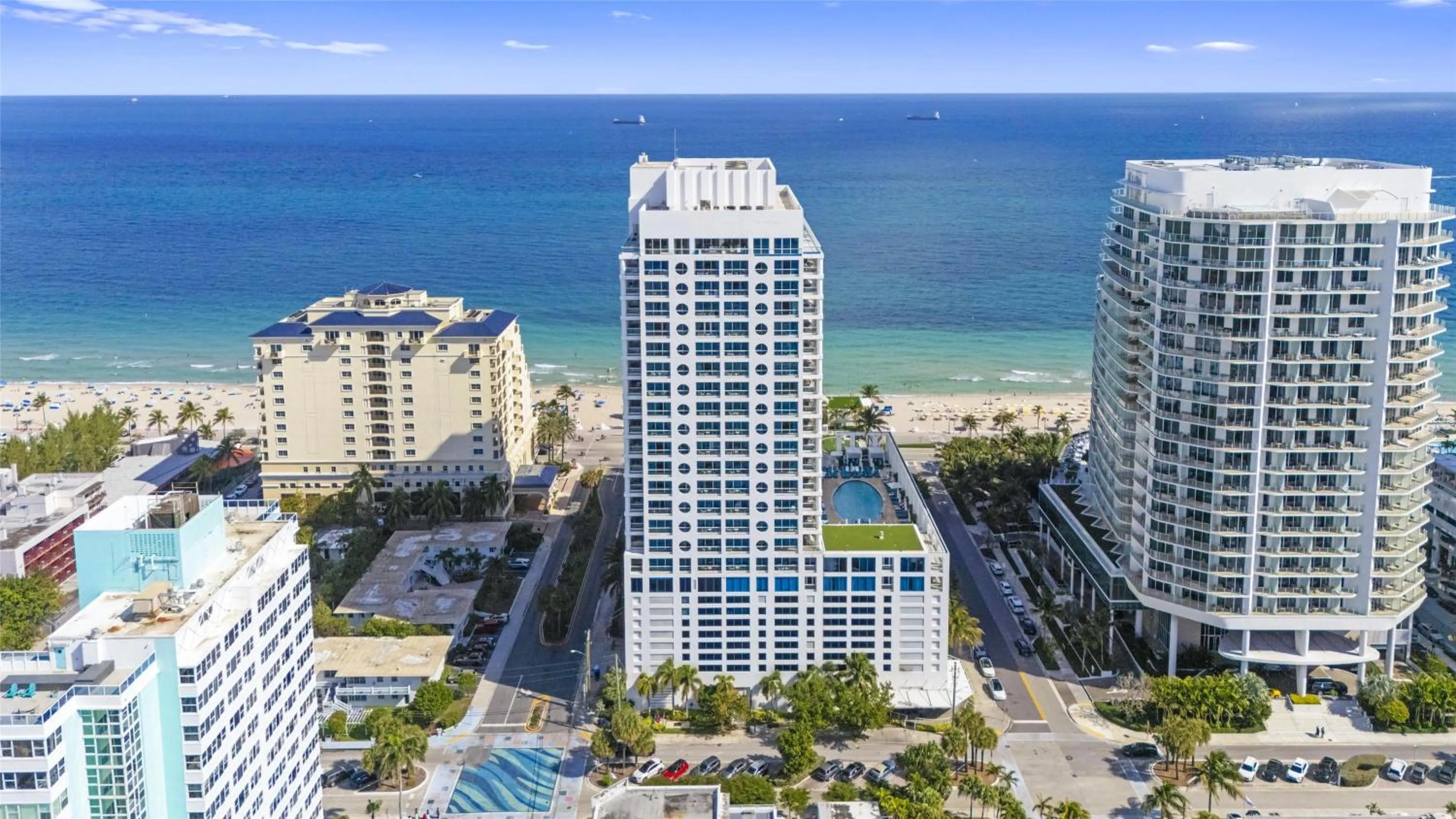 Property building in Conrad Fort Lauderdale Beach