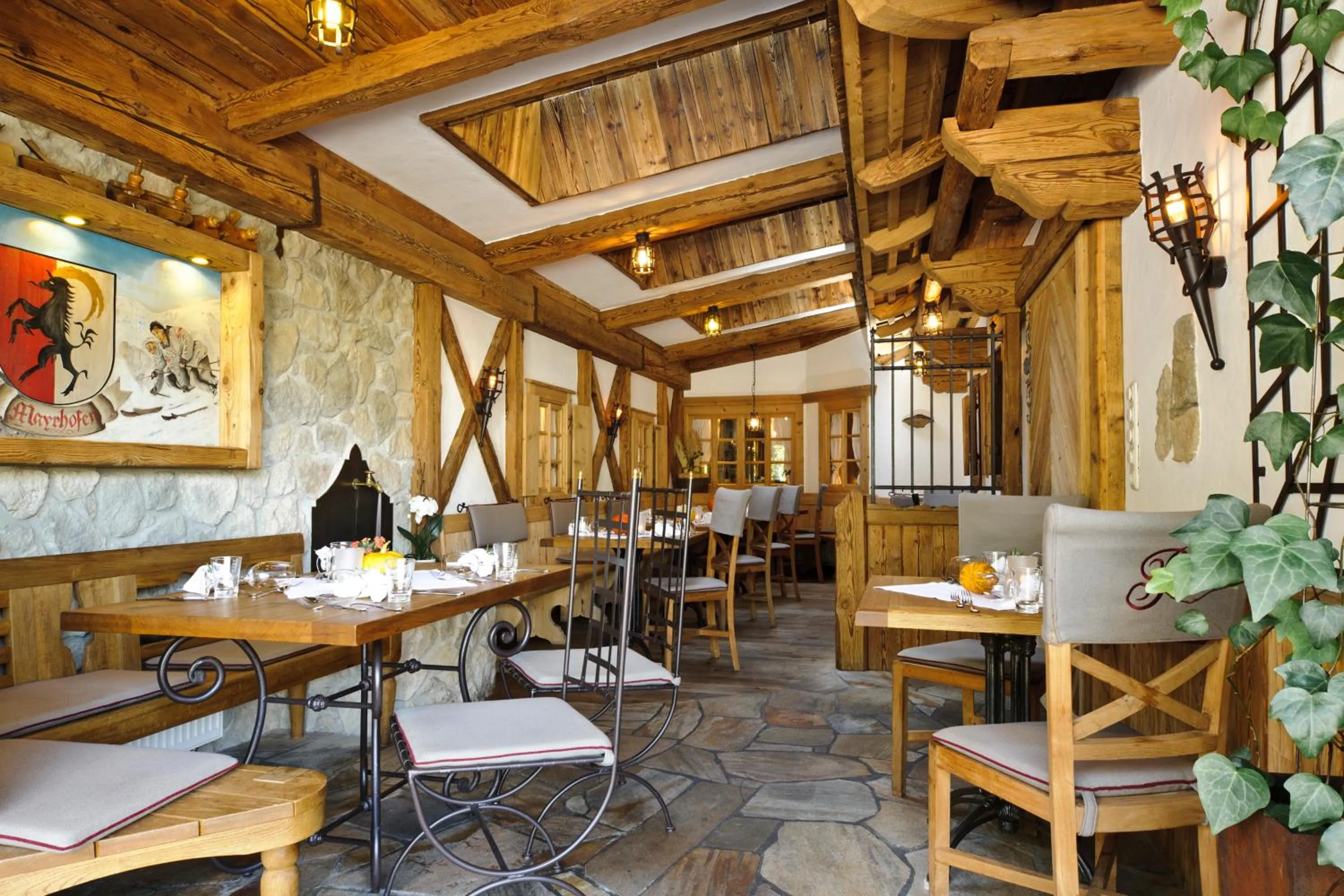 Restaurant/places to eat in Hotel Gasthof Perauer