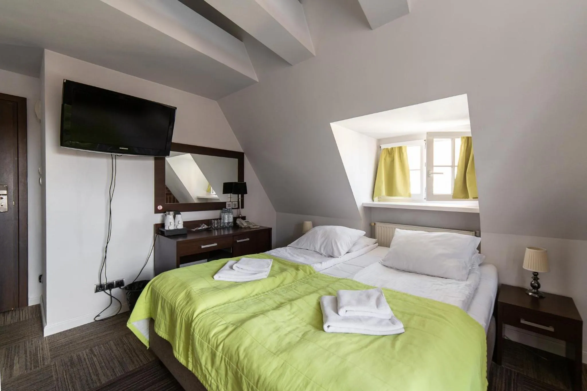 Bed in Hotel Artus - Old Town