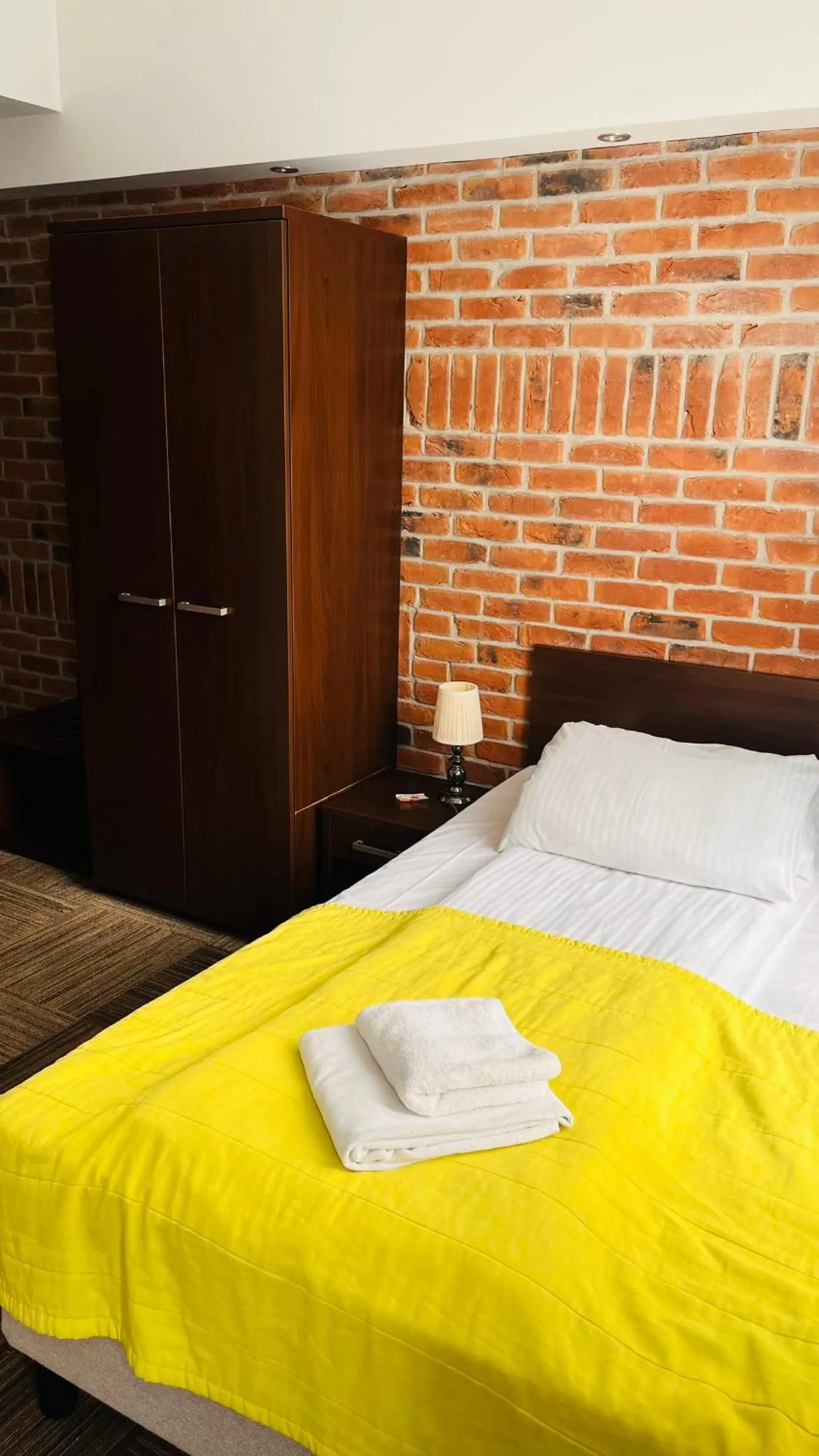 Bed in Hotel Artus - Old Town