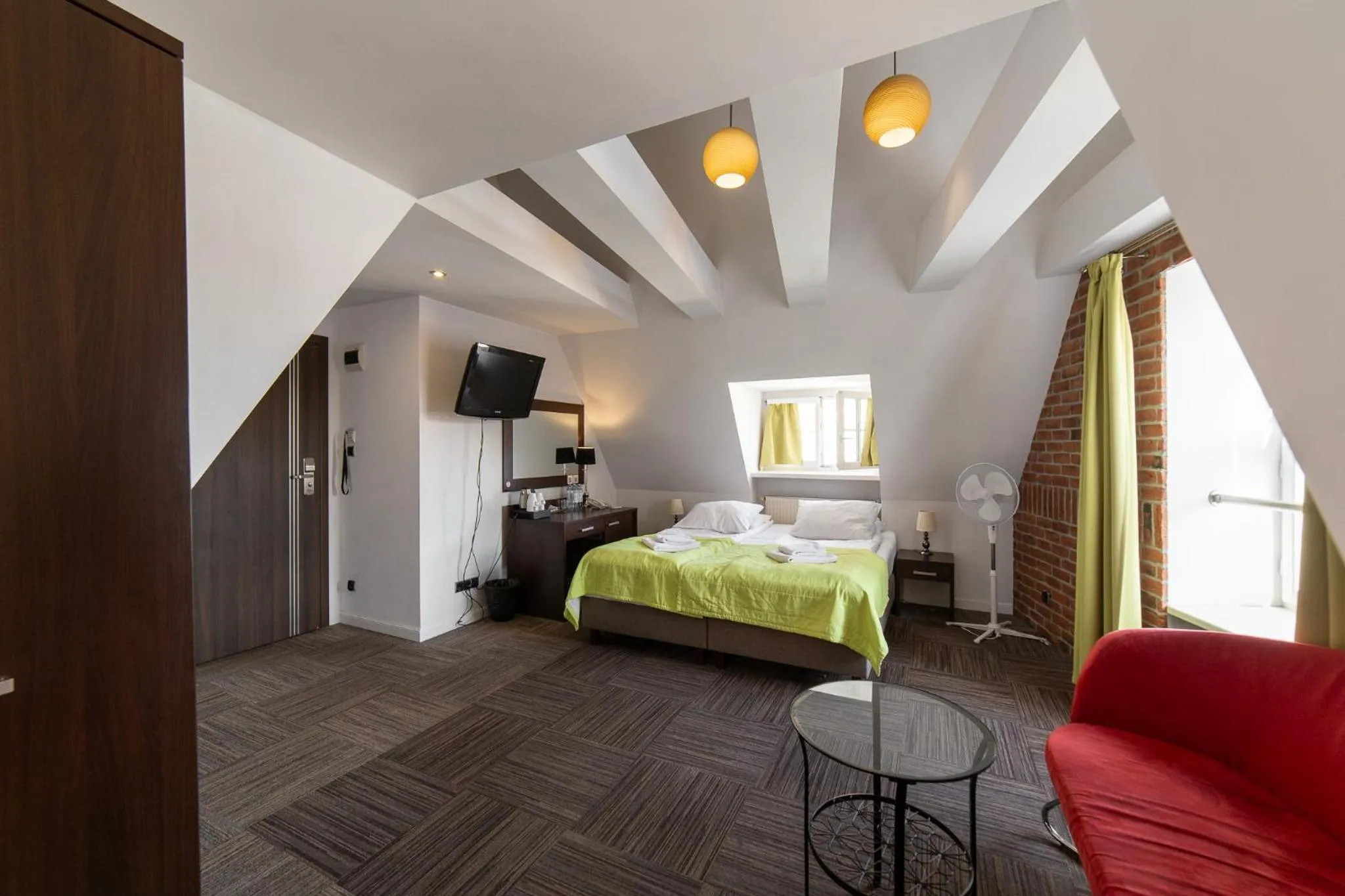 Bed in Hotel Artus - Old Town