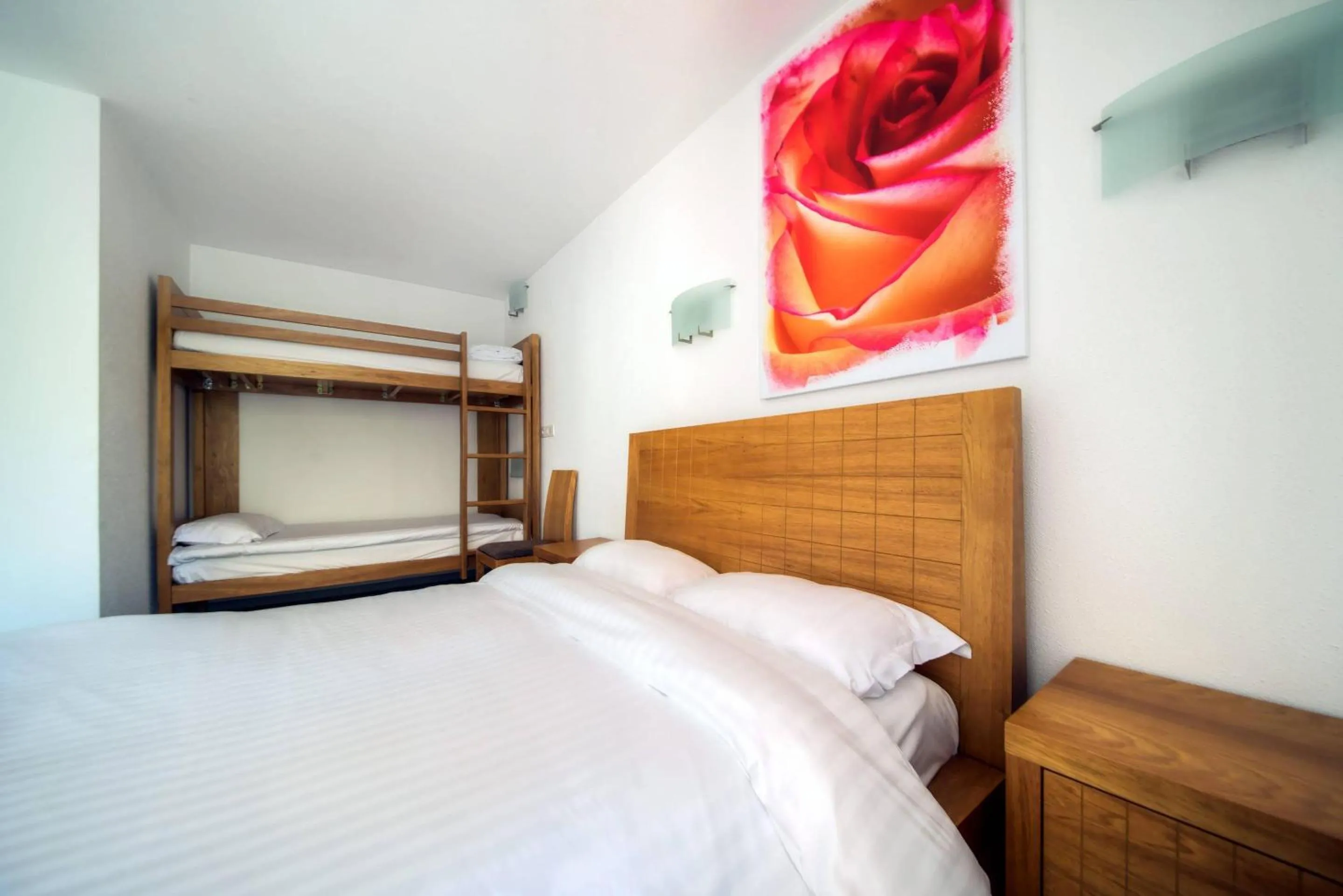 Bedroom, Bed in Comfort Aparthotel Mutzig Portes d'Alsace