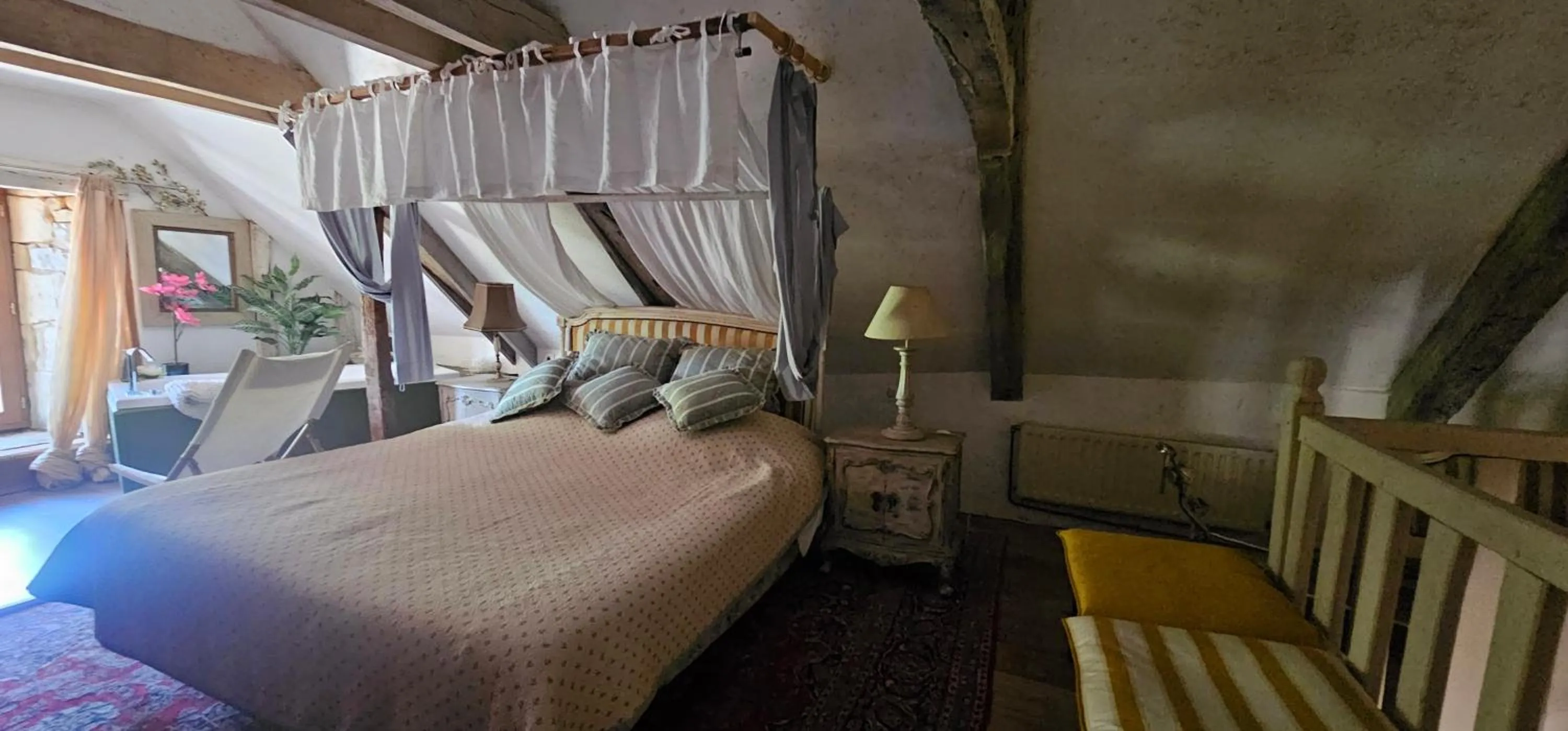 Bed in Le Moulin à huile