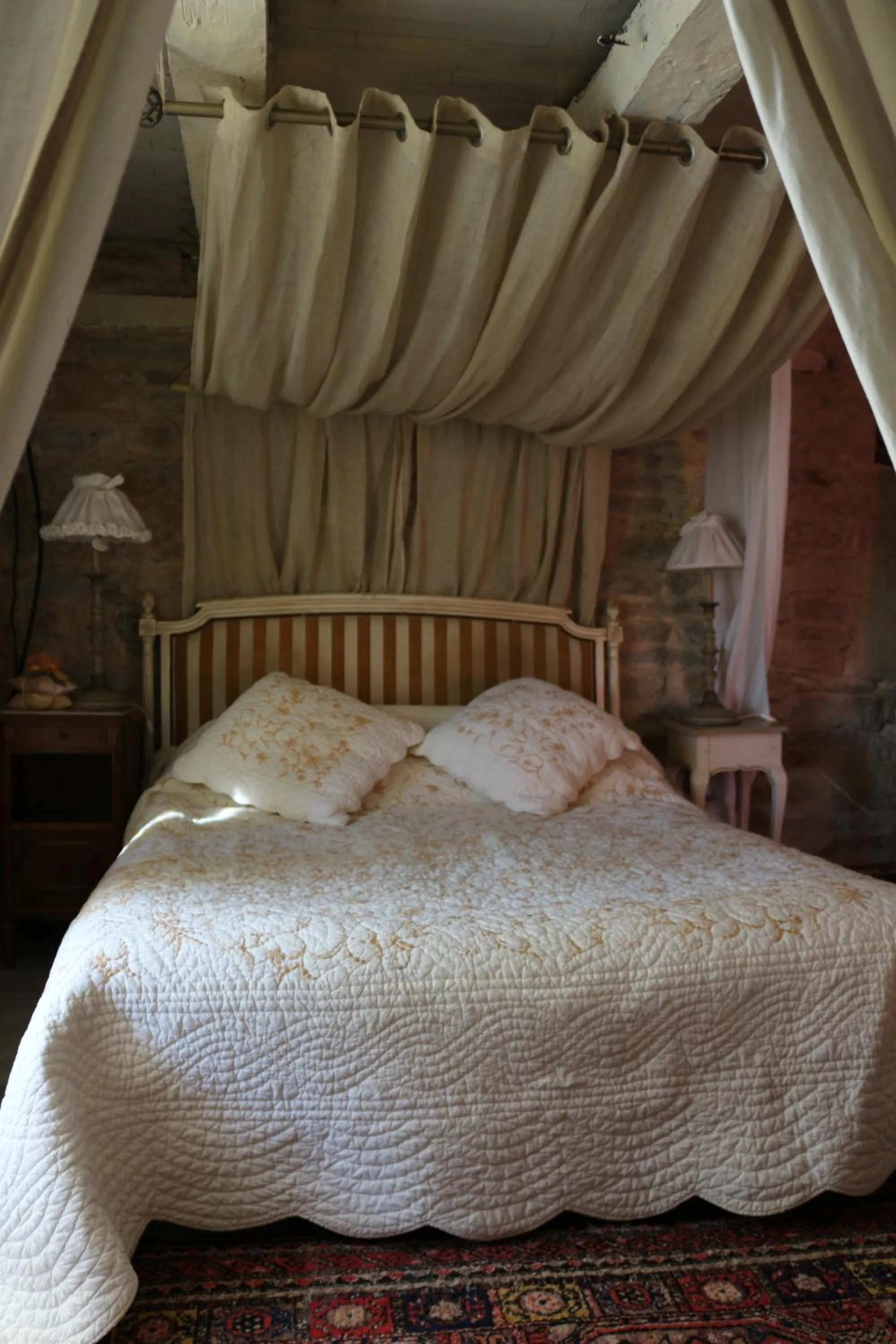 Bed in Le Moulin à huile