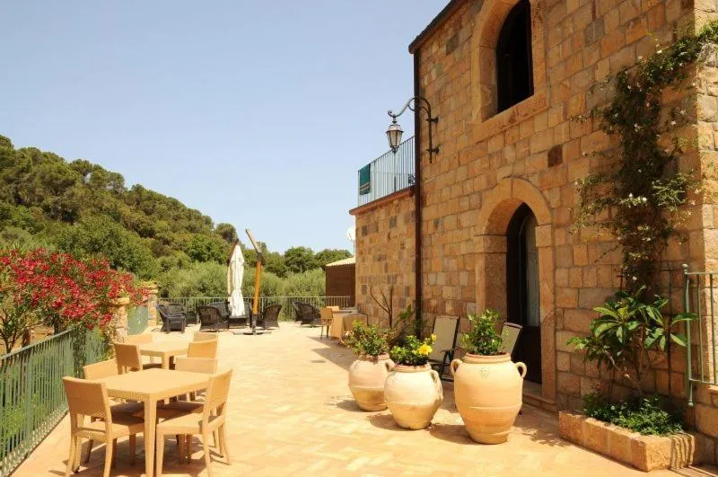 Facade/entrance in Turismo Rurale Cefalù