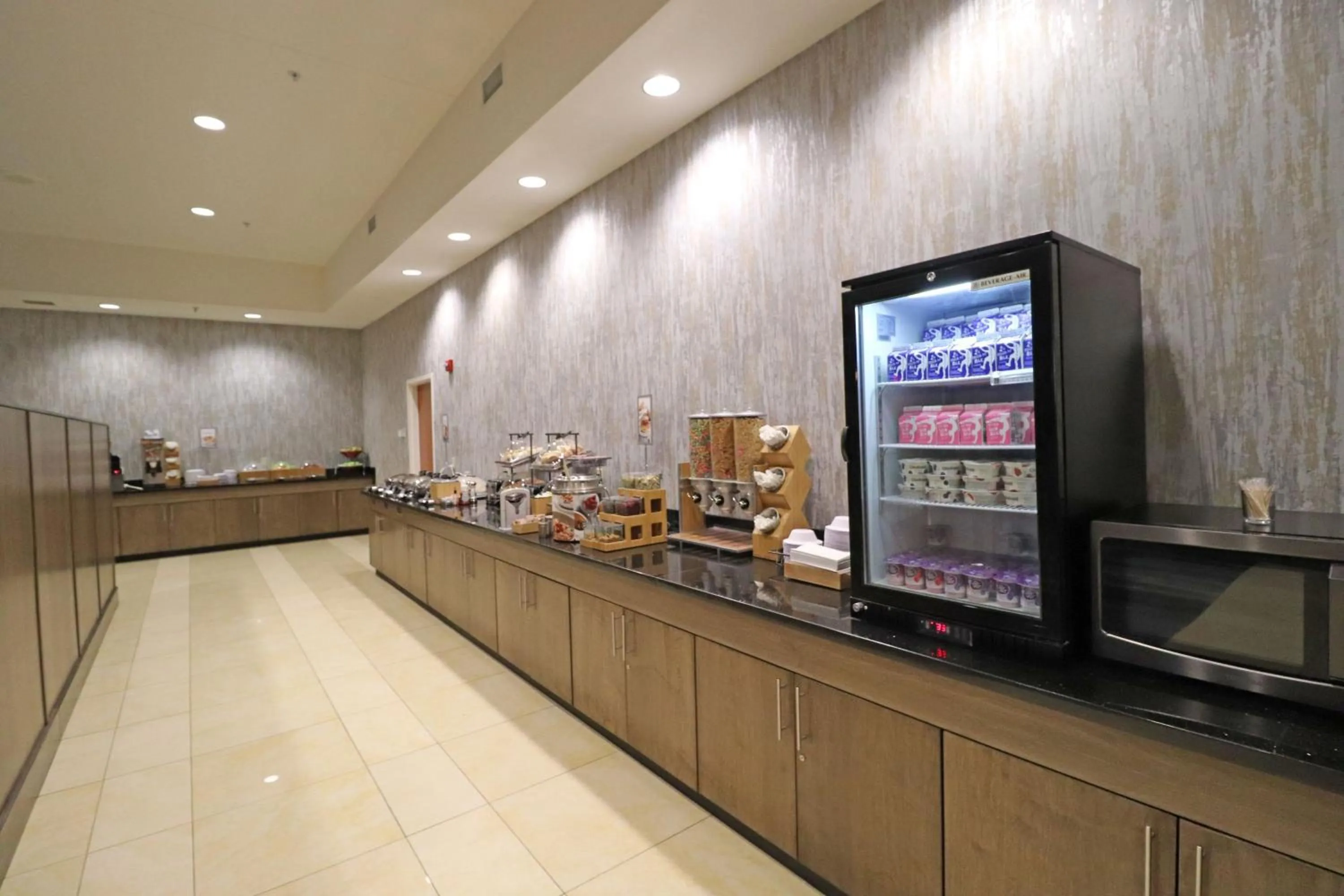 Breakfast in Fairfield Inn & Suites by Marriott Grand Island