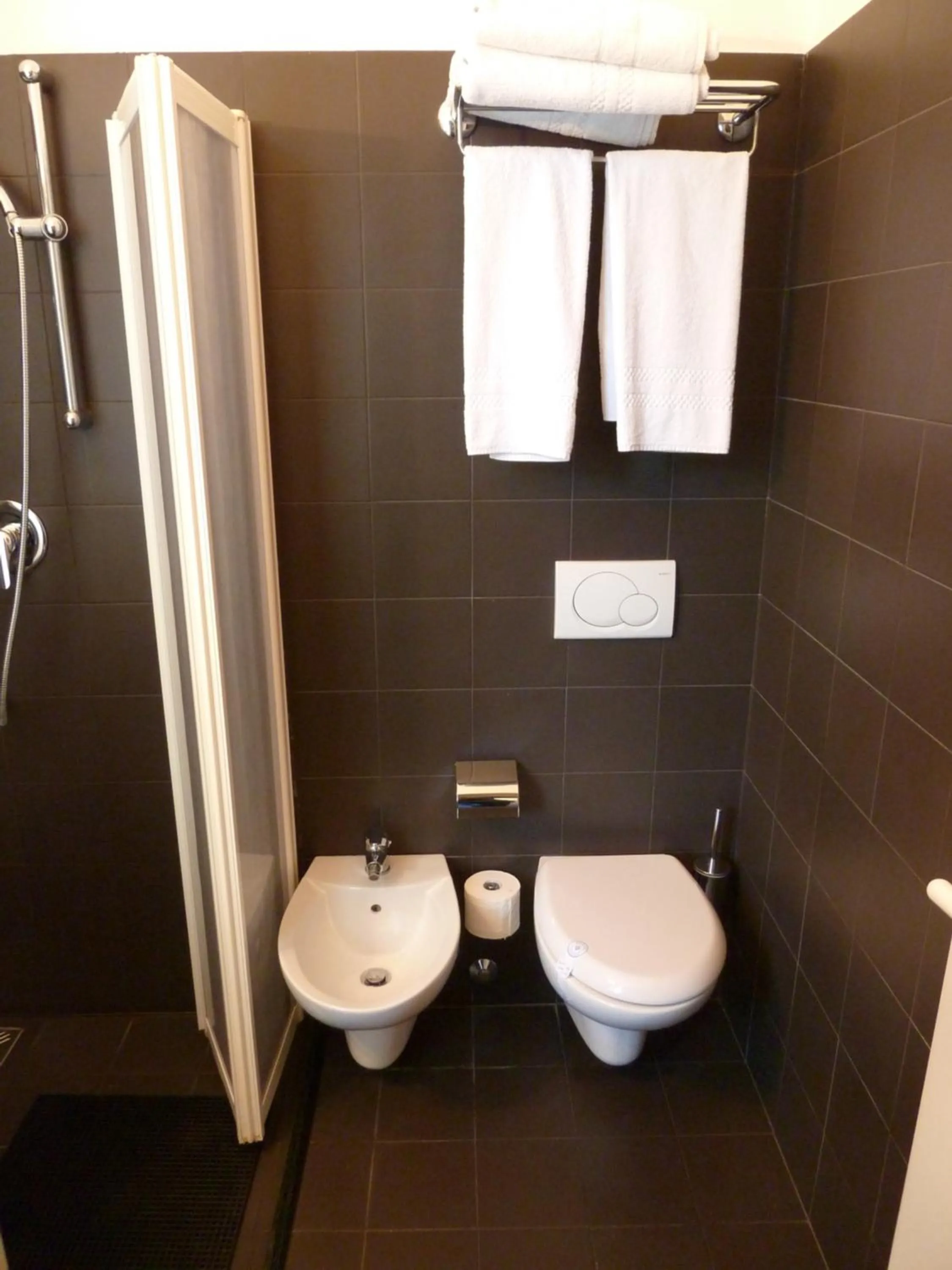 Bathroom in Hotel Firenze